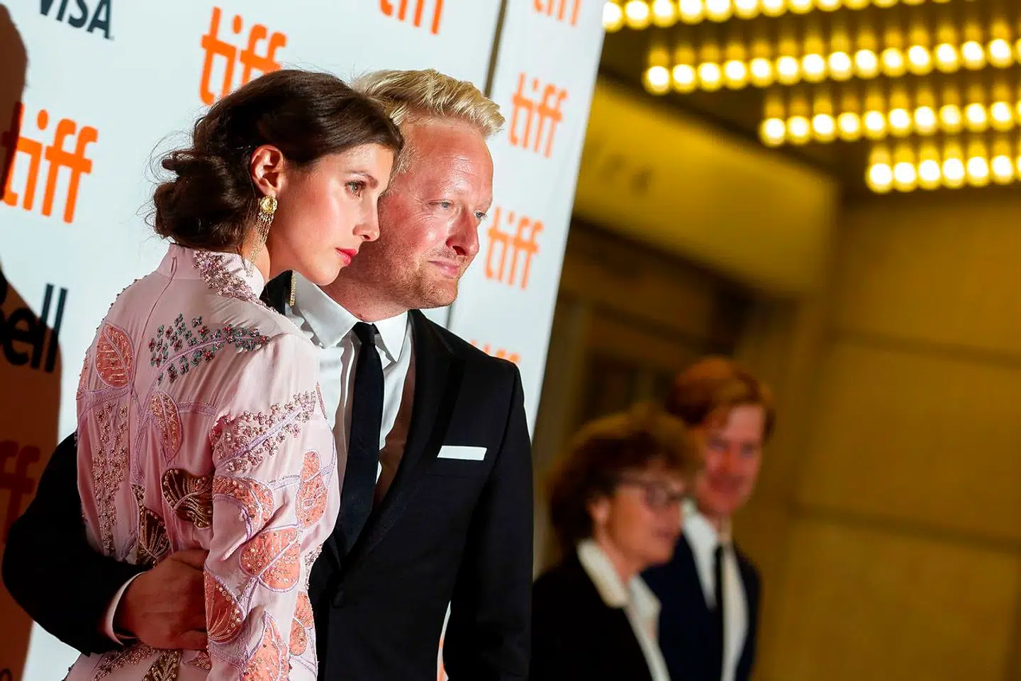 Katrine Greis-Rosenthal med sin mand Martin Greis-Rosenthal til premiere på filmen 'Kursk' i Toronto.