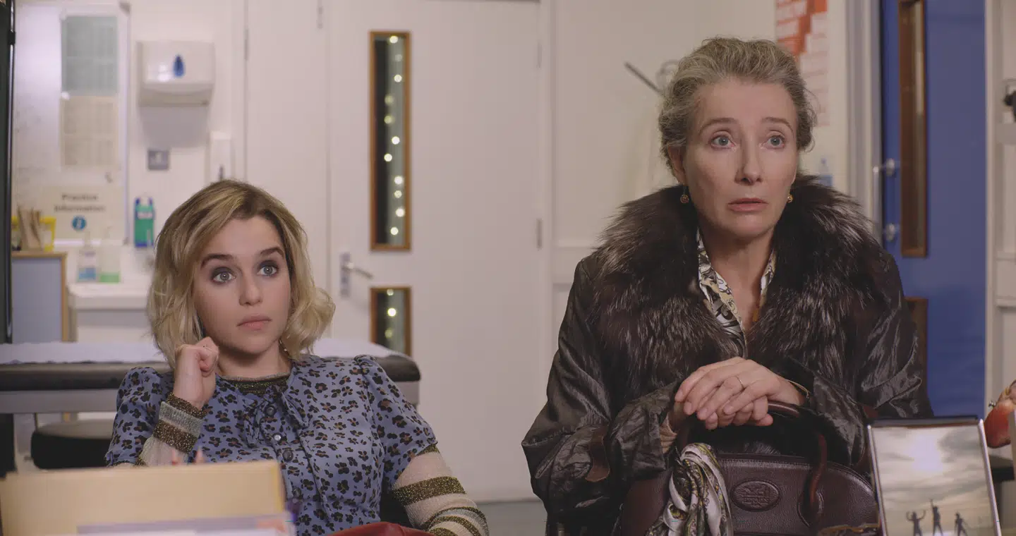 Emma Thompson og Emilia Clarke i julefilmen 'Last Christmas'.