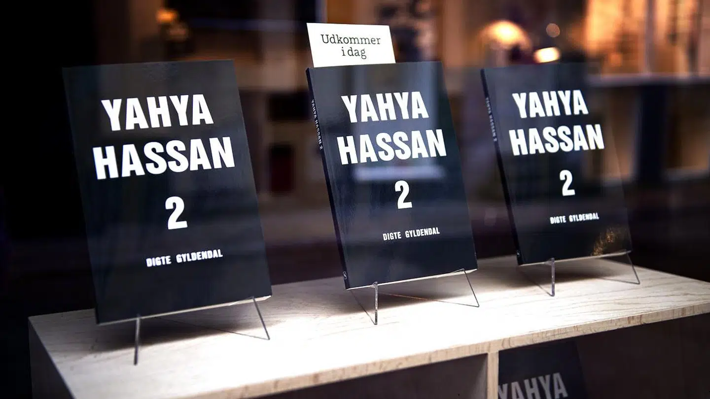 Yahya Hassans anden digtsamling siden debuten "Yahya Hassan" i 2013, fotograferet hos Gyldendal i København, fredag den 8. november 2019.