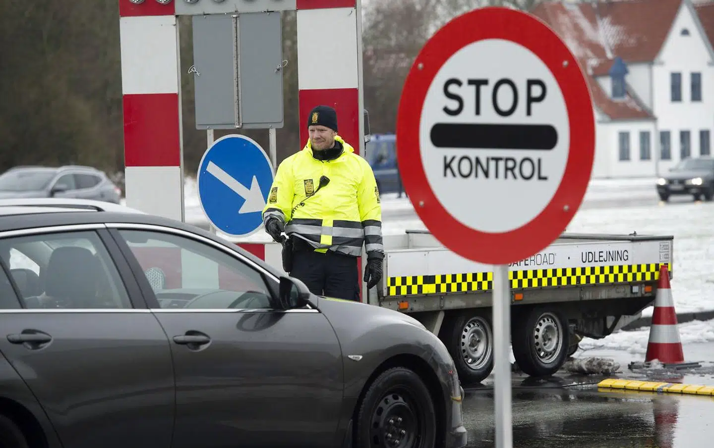 (ARKIV) Grænsekontrol i Kruså. Danmark indførte en midlertidig grænsekontrol 4. januar 2016. Den er blevet forlænget flere gange. Det skriver Ritzau, fredag den 12. april 2019.. (Foto: Claus Fisker/Ritzau Scanpix)