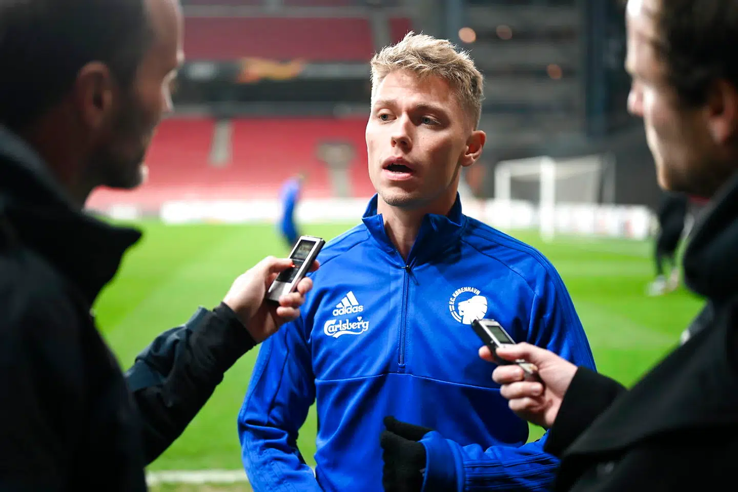 »Han er en edderkop,« siger Viktor Fischer om Carlos Zeca.