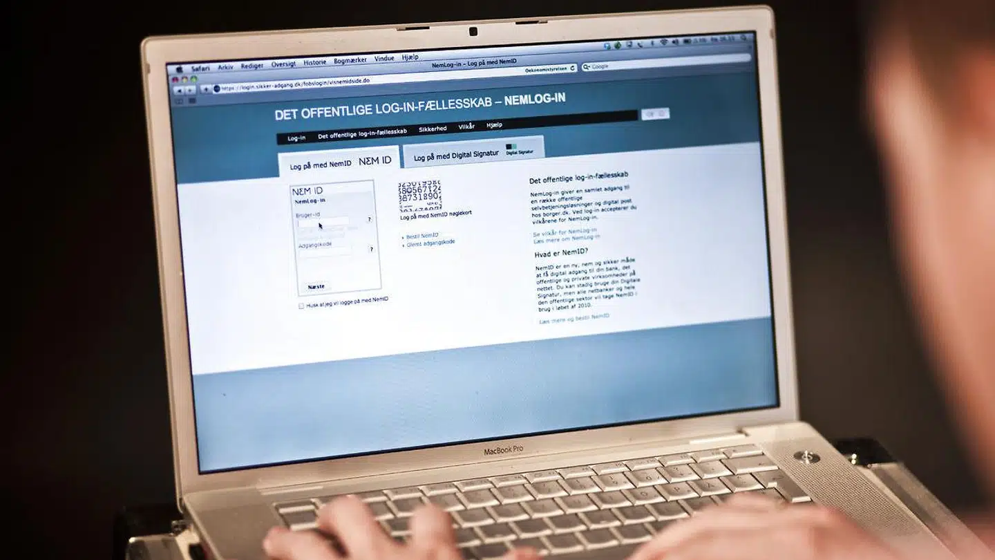 Arkivfoto. En fejl betyder at 100.000 danskere har fået forkert skatteopgørelse.