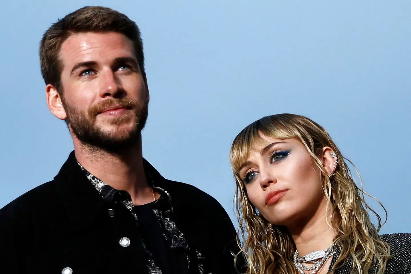 Miley Cyrus og Liam Hemsworth har været i et on-off forhold i ti år. Parret blev gift 23. december 2019 men skilt blot otte måneder senere,