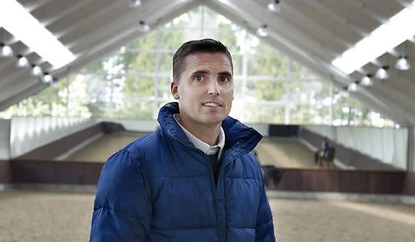 Millionerne vælter ind hos rytteren Andreas Helgstrand, der har kæmpe succes med sin hestesalgsstald.