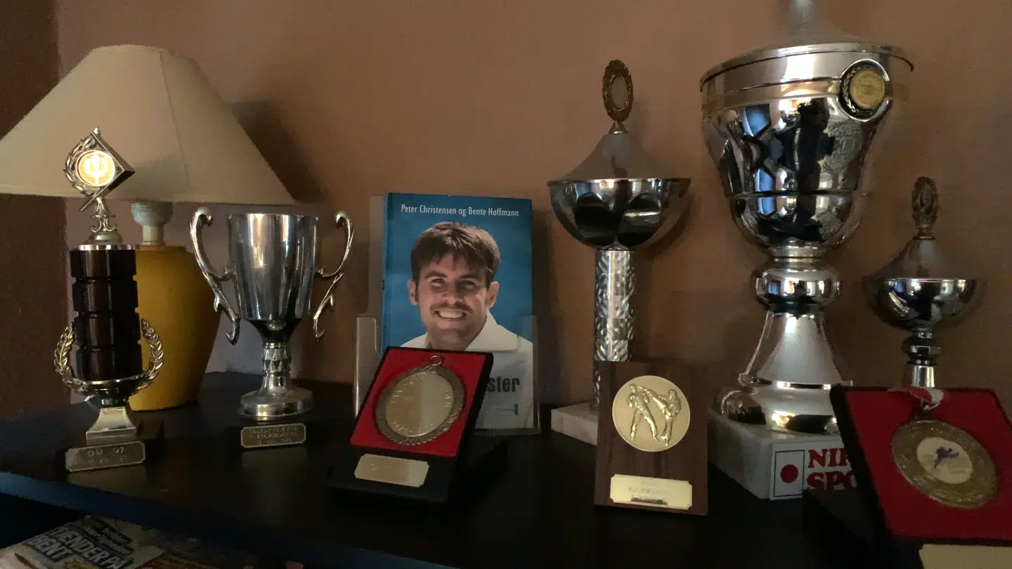 Nogle af minderne fra den blomstrende sportskarriere, Peter Christensen havde gang i, inden ulykken.