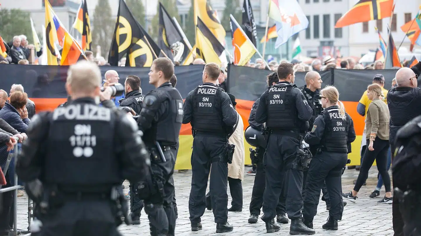 (ARKIV) Antiislamister er på gaden i Dresden.