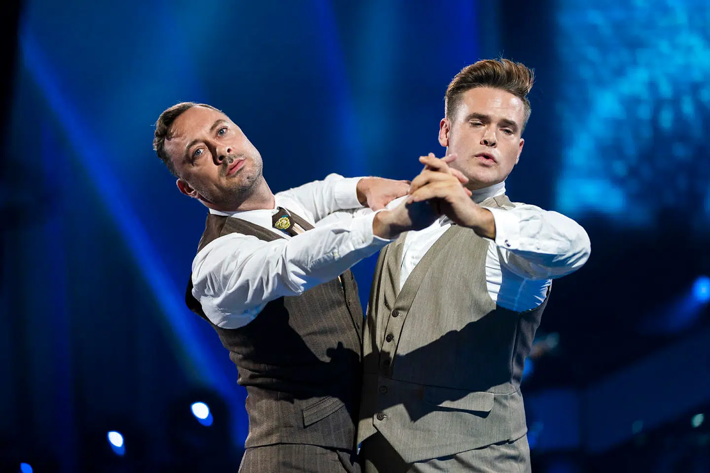 Silas Holst, der danser med skuespiller Jakob Fauerby, møder også ofte hårde kommentarer på de sociale medier.