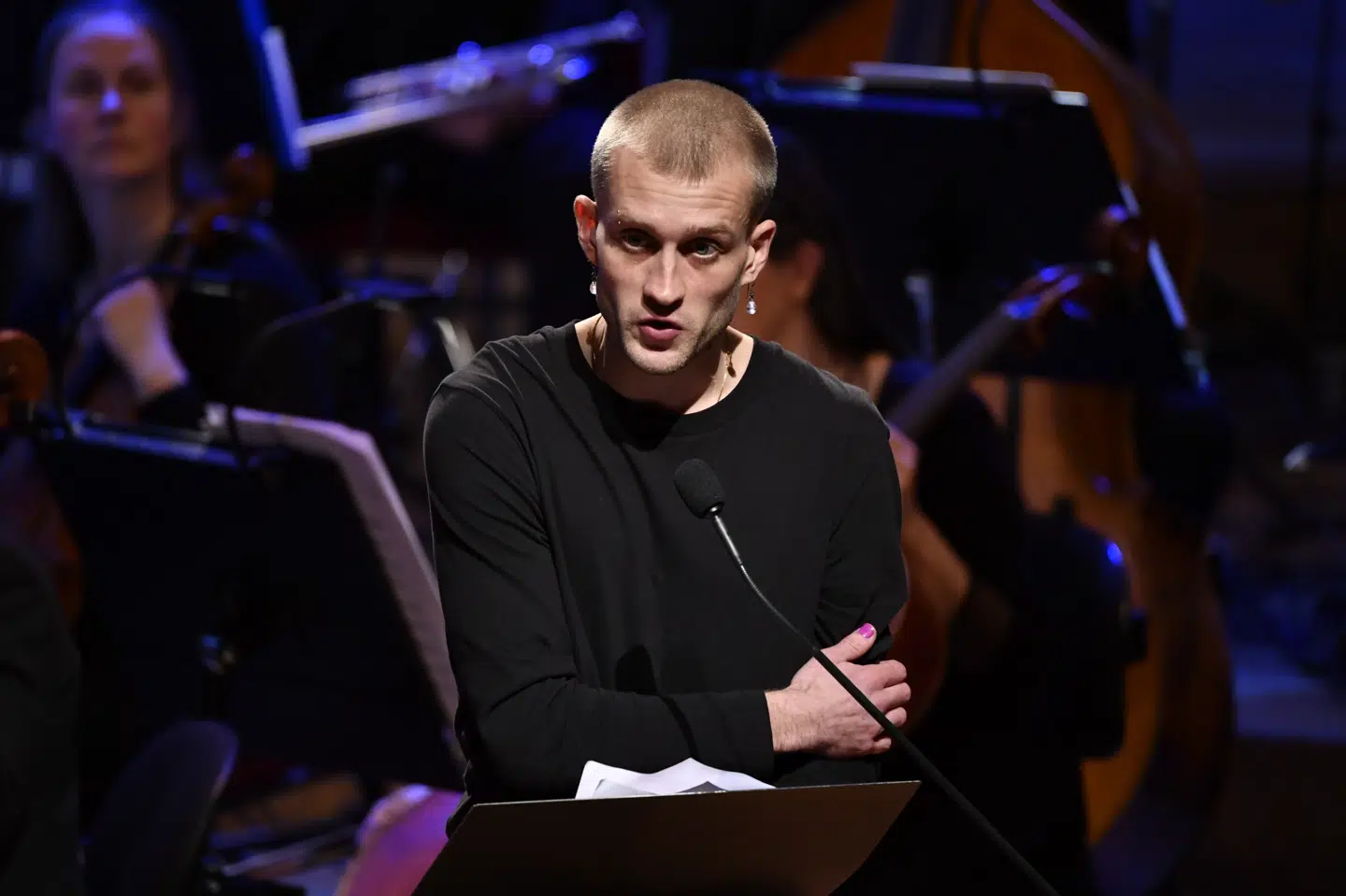 Forfatteren Jonas Eika løb med en del opmærksomhed, da han i sin takketale efter at have modtaget Nordisk Råds Litteraturpris skosede blandt andre den danske regering for den førte politik på udlændingeområdet. 10060 Henrik Montgomery/Tt/Ritzau Scanpix