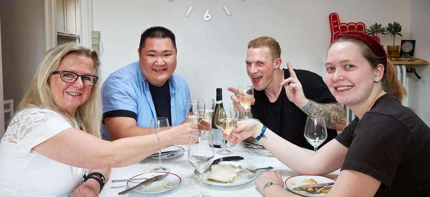 I denne uge kan du møde Philip May fra 'Paradise Hotel', Micki Cheng fra 'Den store bagedyst', Kirsten Skaarup fra 'Landmands søger kærlighed' og Rache Ellebye fra 'Årgang 0'.
