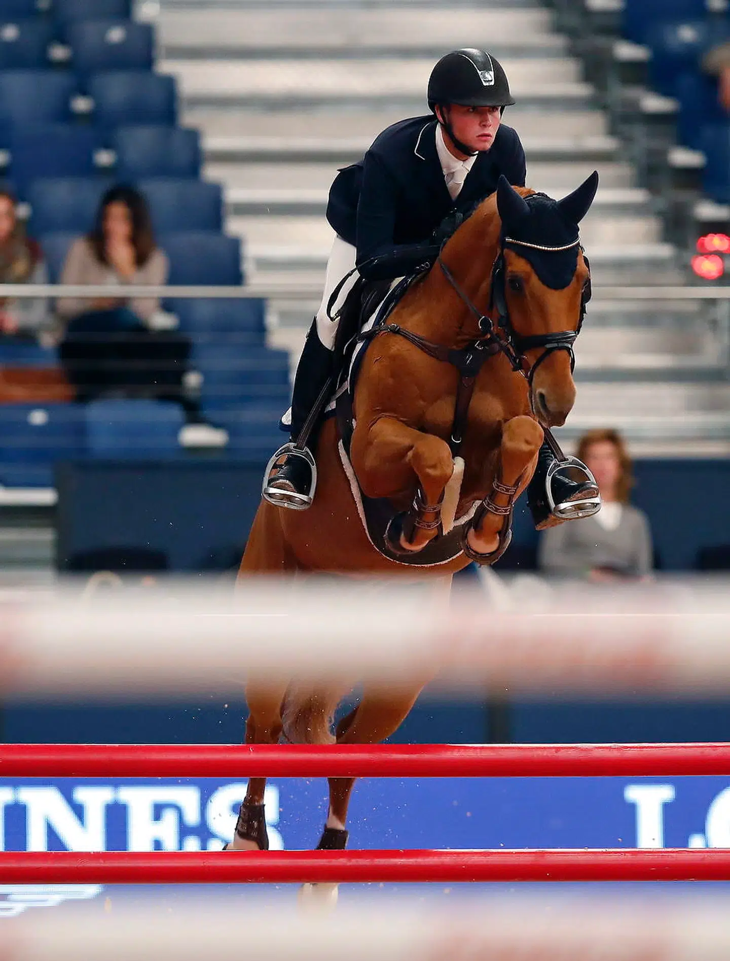 Emil Hallundbæk har gjort det så godt i springsporten, at han er på vej mod en OL-billet. Her ses han i 2016 uner en konkurrence i Madrid.