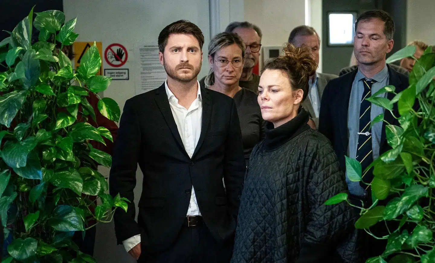 Kristoffer Eriksen (tv.) og Ditte Okman (forrest i midten), da Radio24syv's skæbne blev afgjort.