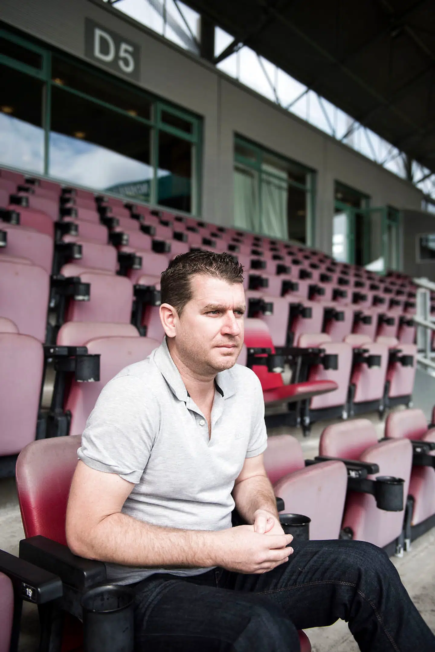 FC Nordsjælland rider på en bølge af succes - både inde- og udenfor kridtstregerne. Berlingske har taget en snak med den engelske direktør, Tom Vernon, der var med til at overtage klubben i 2015, og siden da har solgt spillere for 200 millioner.