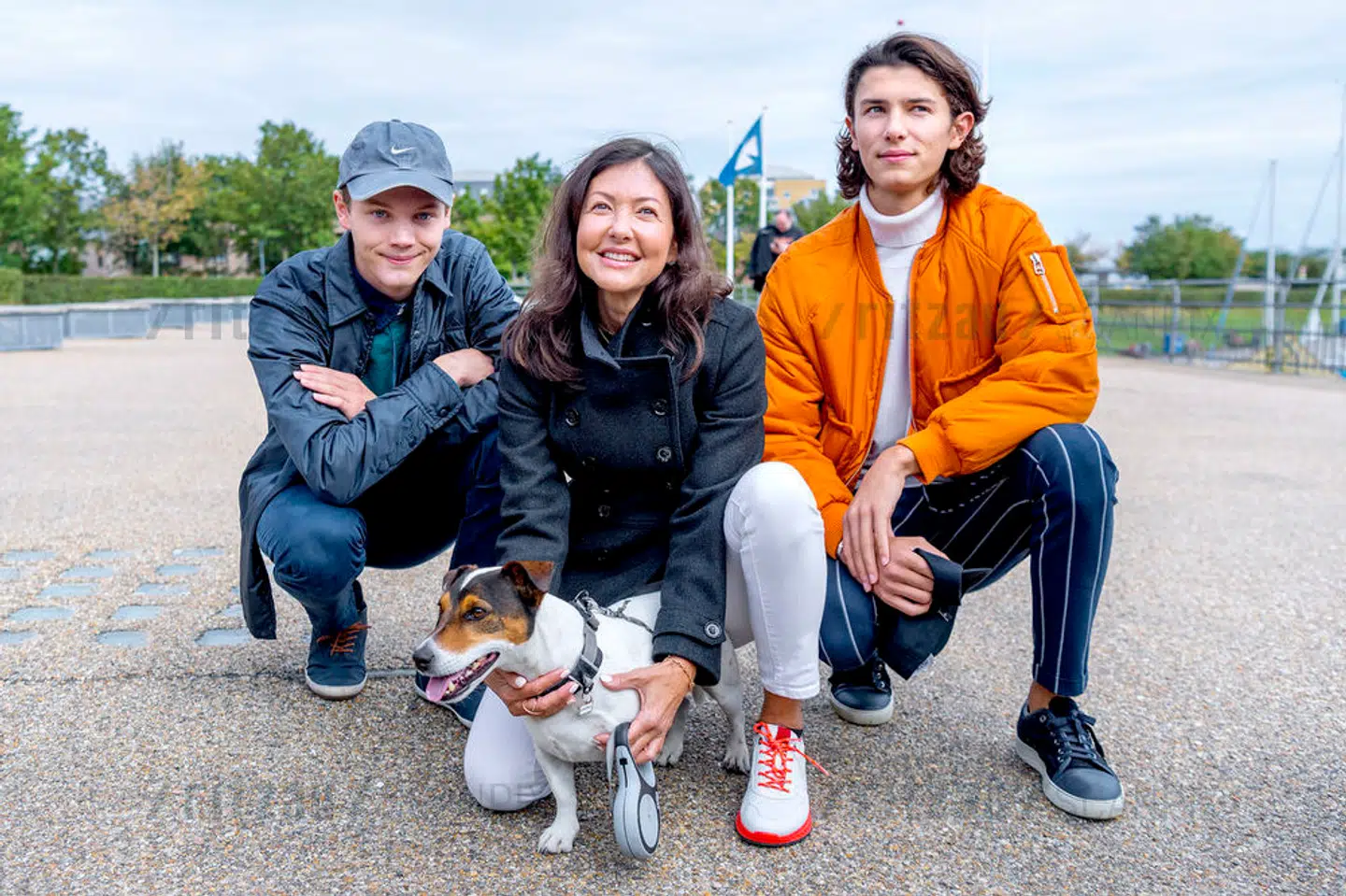 Grevinde Alexandra nyder at have sine børn, prinserne Nikolai og Felix, omkring sig. Og de tager også ofte med for at høre mors foredrag.