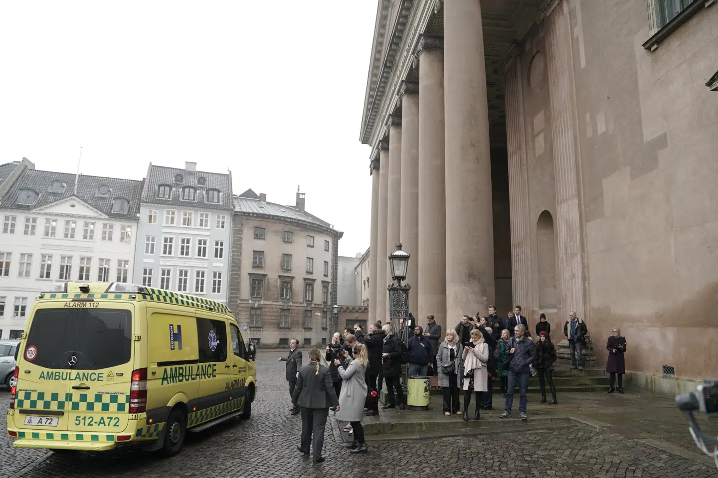 Britta Nielsen blev torsdag eftermiddag hentet af en ambulance. Her ses den forlade retten. Niels Christian Vilmann/Ritzau Scanpix