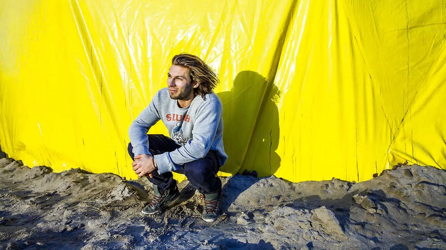 Simon Stenspil vil under Knæk Cancer-ugen blandt andet være til stede i Call Me-centret, hvor det er muligt at donere penge, som støtter kampen mod kræft.