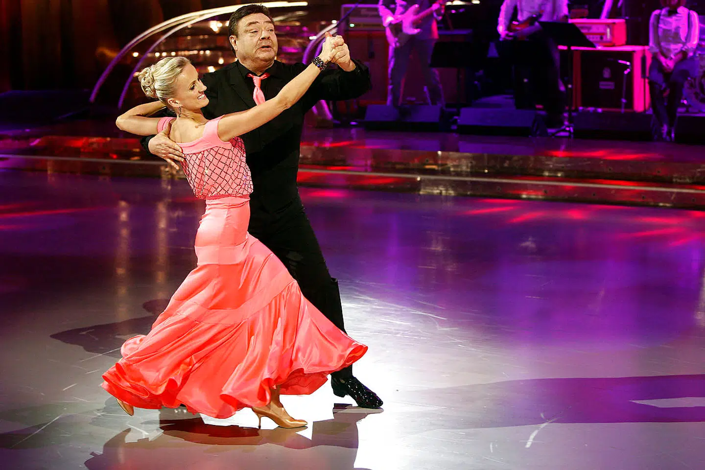 Under Vild med dans i 2011 dansede professionelle Marianne Eihilt med Tommy Kenter.