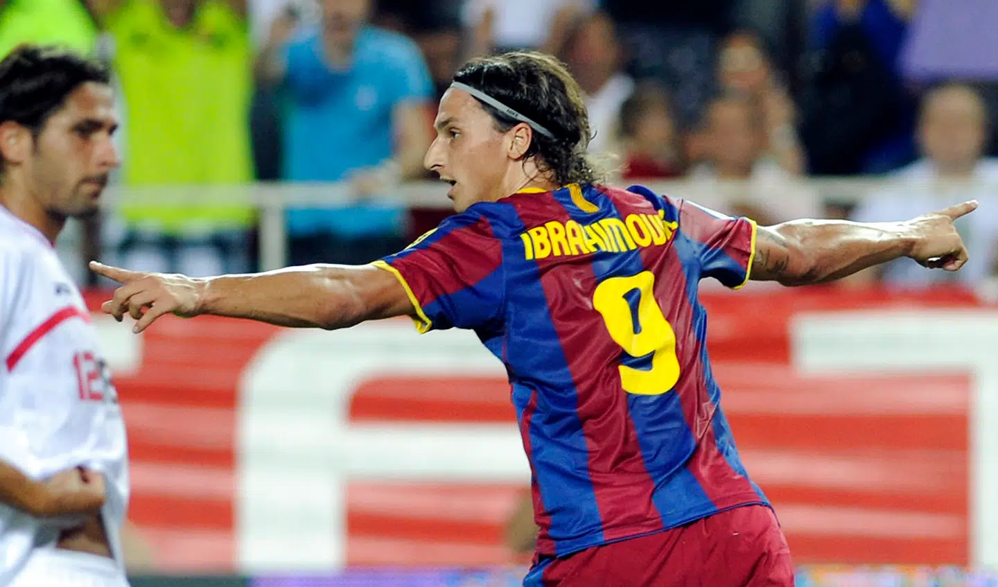 Zlatan Ibrahimovic spillede som yngre i FC Barcelona. Dengang hed cheftræneren Pep Guardiola, og de to har ikke noget godt forhold til hinanden.