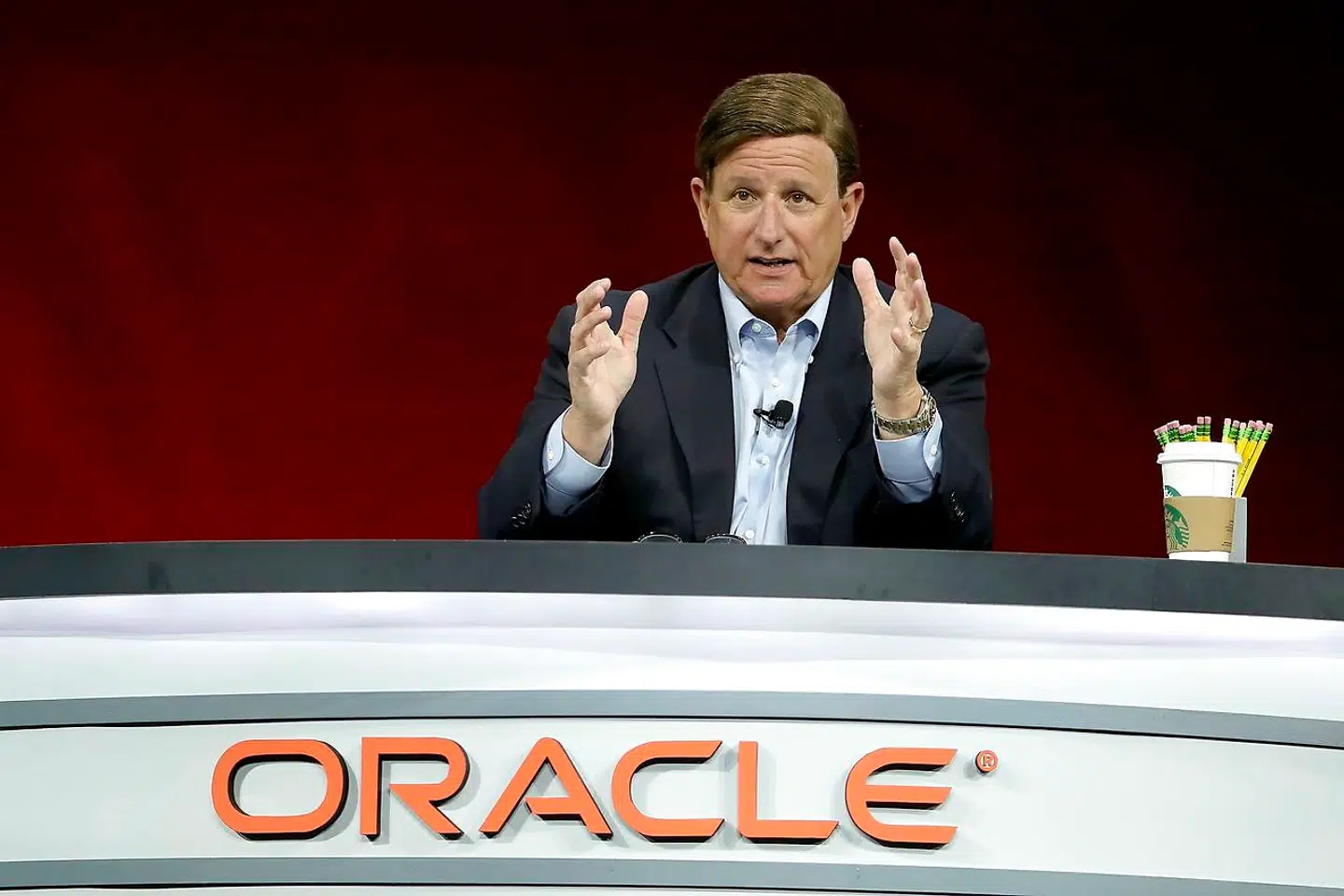 SAN FRANCISCO, CA - OCTOBER 23: Oracle co-CEO Mark Hurd delivers a keynote address during the Oracle OpenWorld on October 23, 2018 in San Francisco, California. The annual Oracle OpenWorld conference runs through October 25th. Justin Sullivan/Getty Images/AFP == FOR NEWSPAPERS, INTERNET, TELCOS & TELEVISION USE ONLY ==
