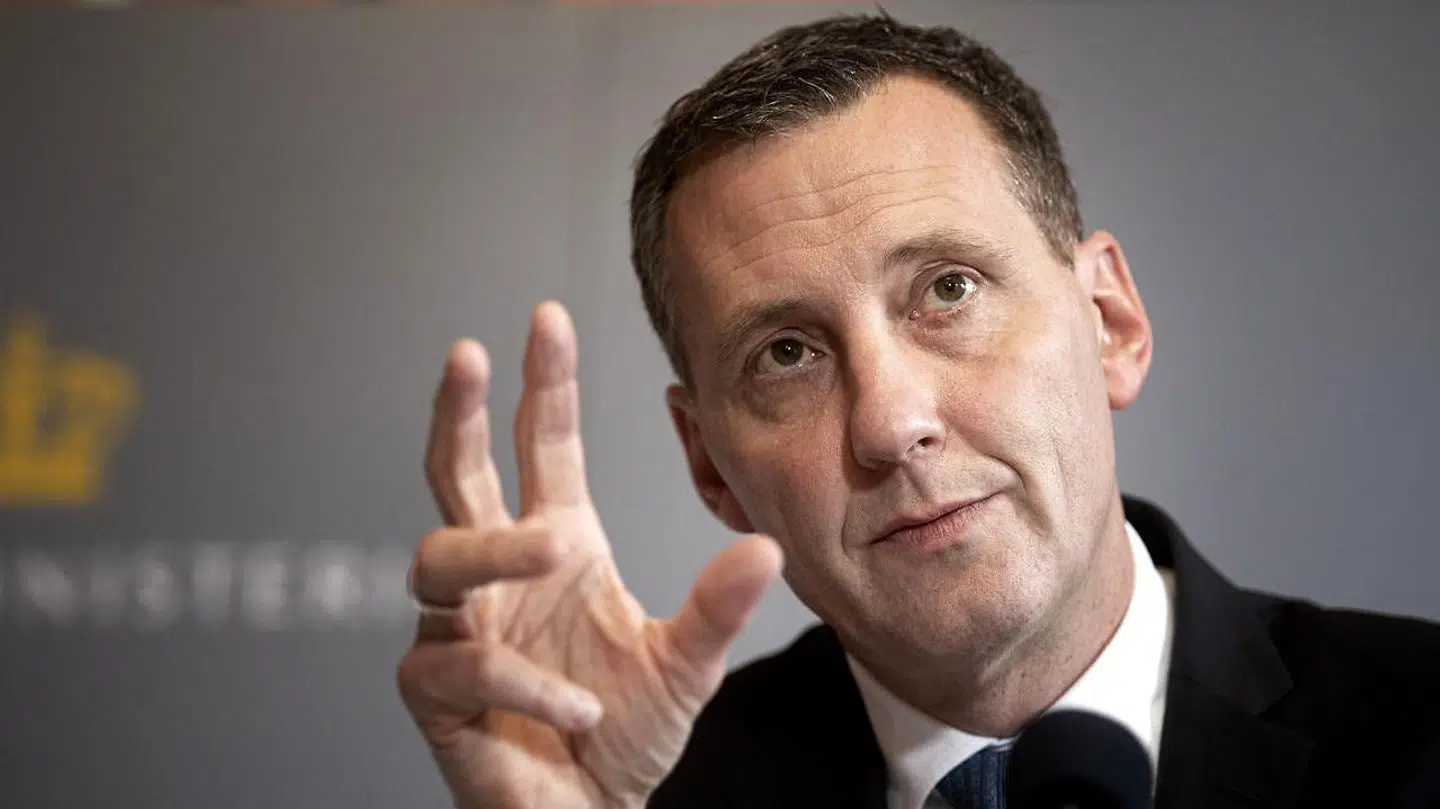 Ifølge justitsminister Nick Hækkerup (S) kan kontrakten med EasyTranslate ophæves ved årsskiftet, hvis samme misligholdelse stadig foreligger.