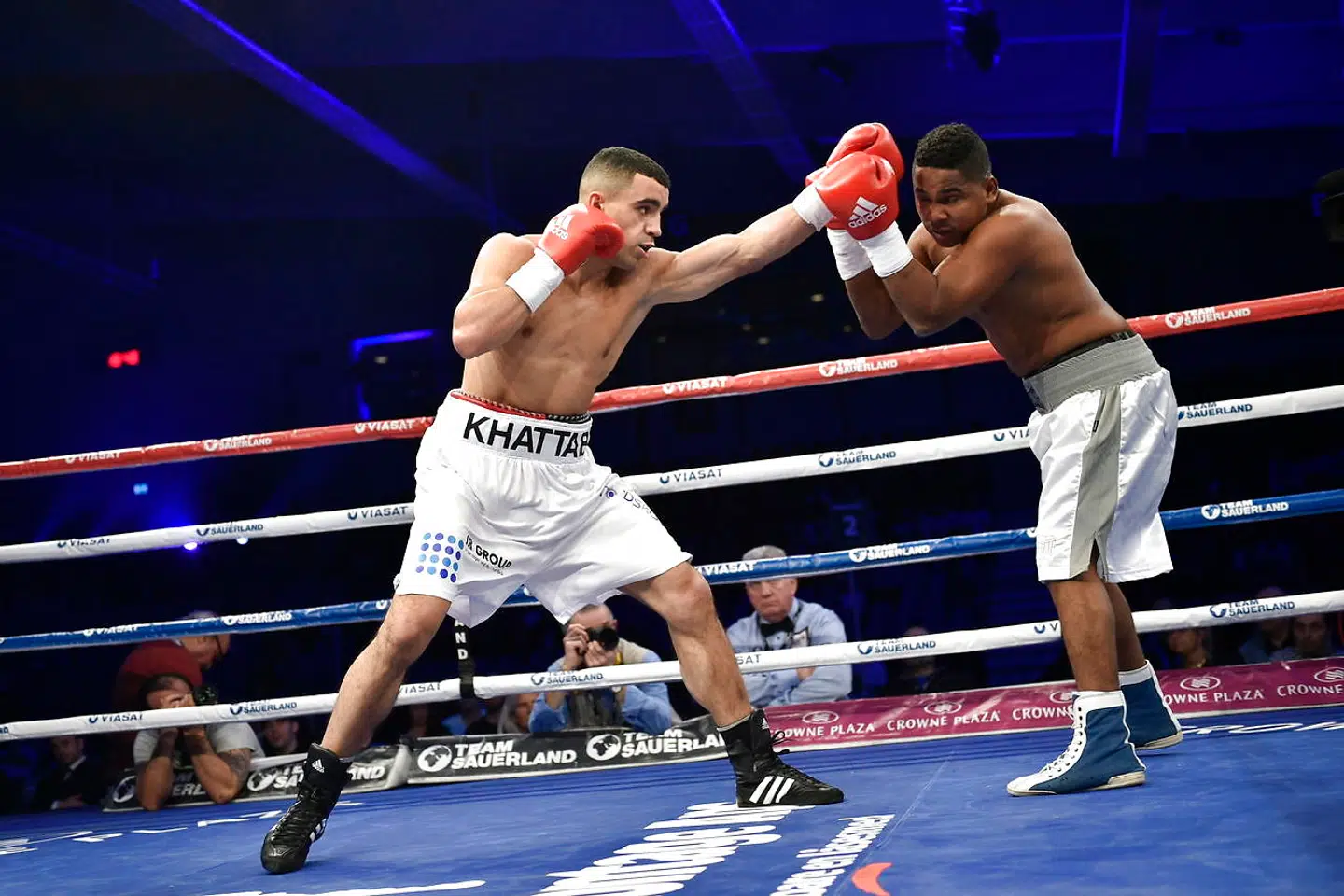 Abdul Khattab står over for sit livs kamp i Belgien lørdag aften.