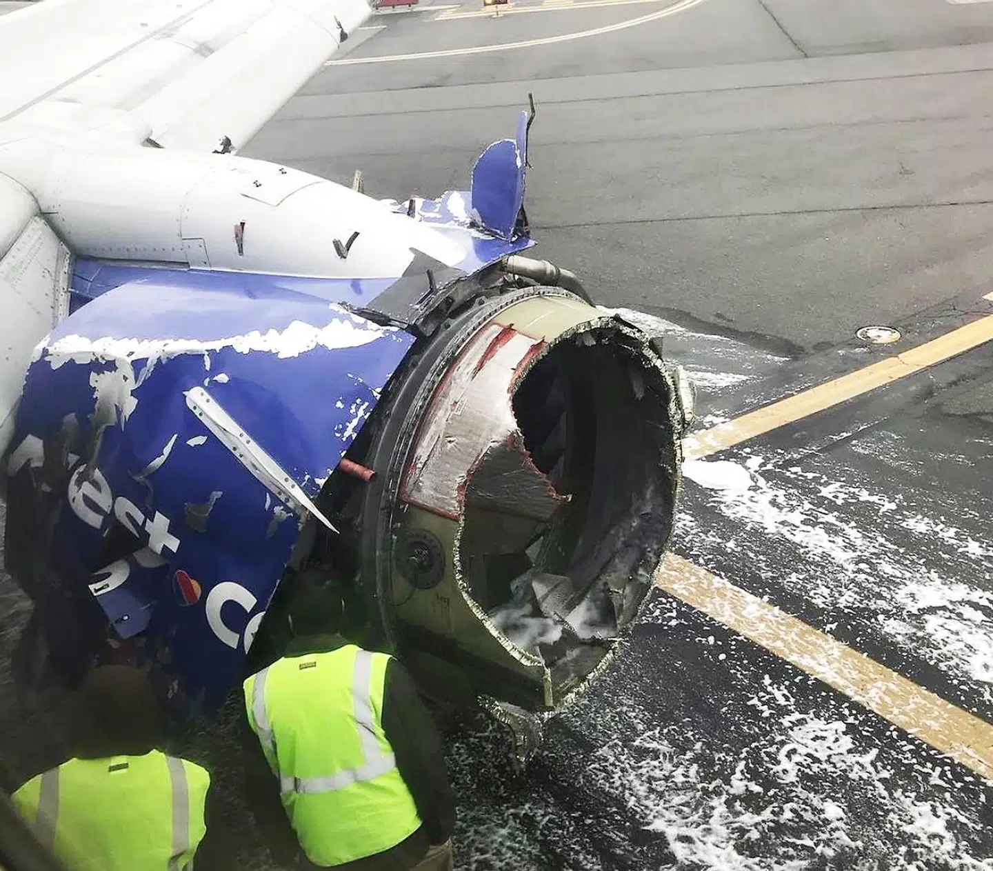 Her ses den motor, der eksploderede 22 minutter inde i flyvningen.