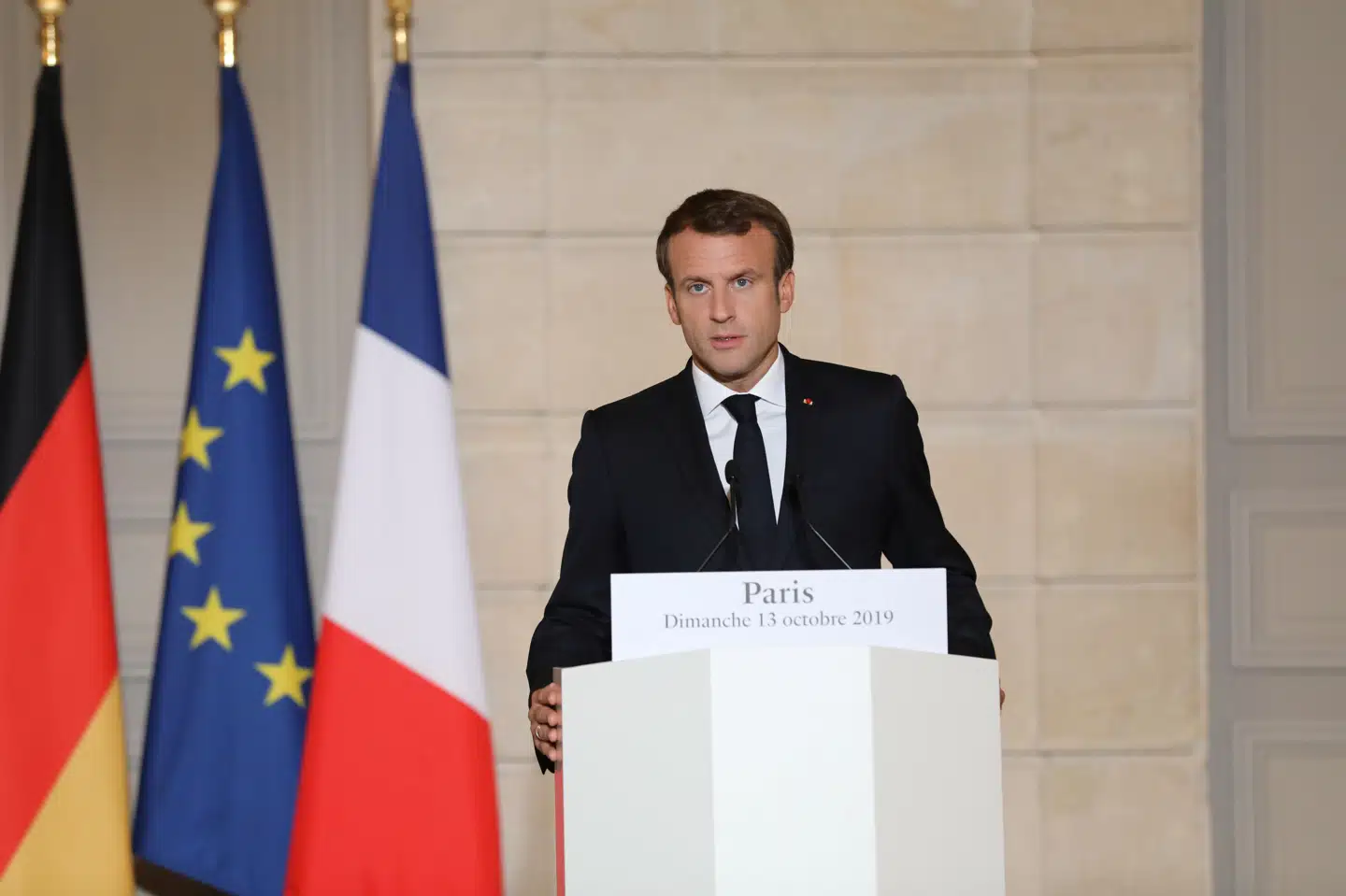 Under en pressekonference søndag krævede præsident Macron i fællesskab med kansler Merkel, at Tyrkiet stopper sin offensiv i Syrien. Pool/Reuters