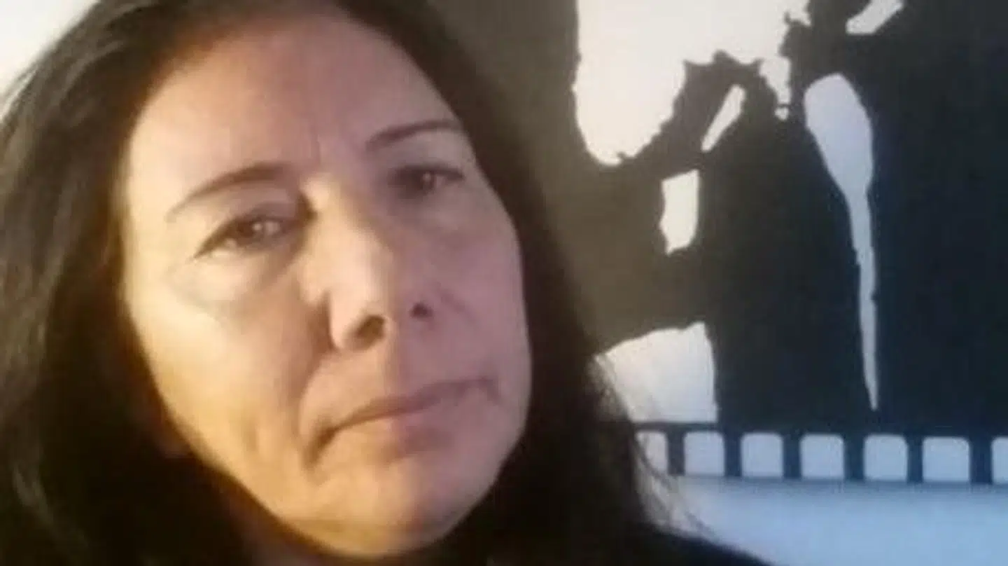 Beth Andersen er en af de beboere omkring Kragholmvej i Rudkøbing, som savner en kat. Gennem de sidste tre uger er fem katte sporløst forsvundet fra området.