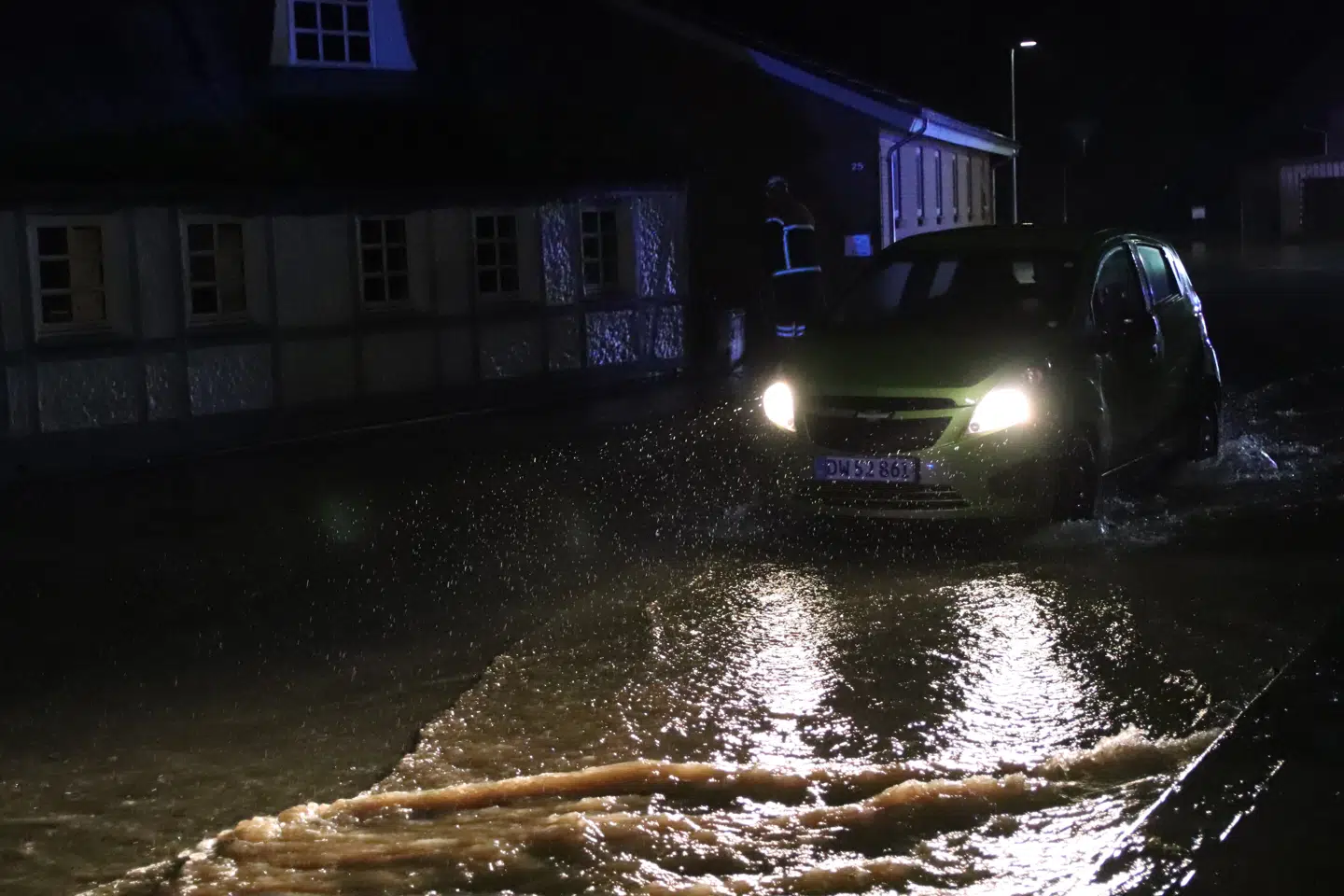 Smedebakken i Vonsild ved Kokding står under vand efter heftig regnvejr.