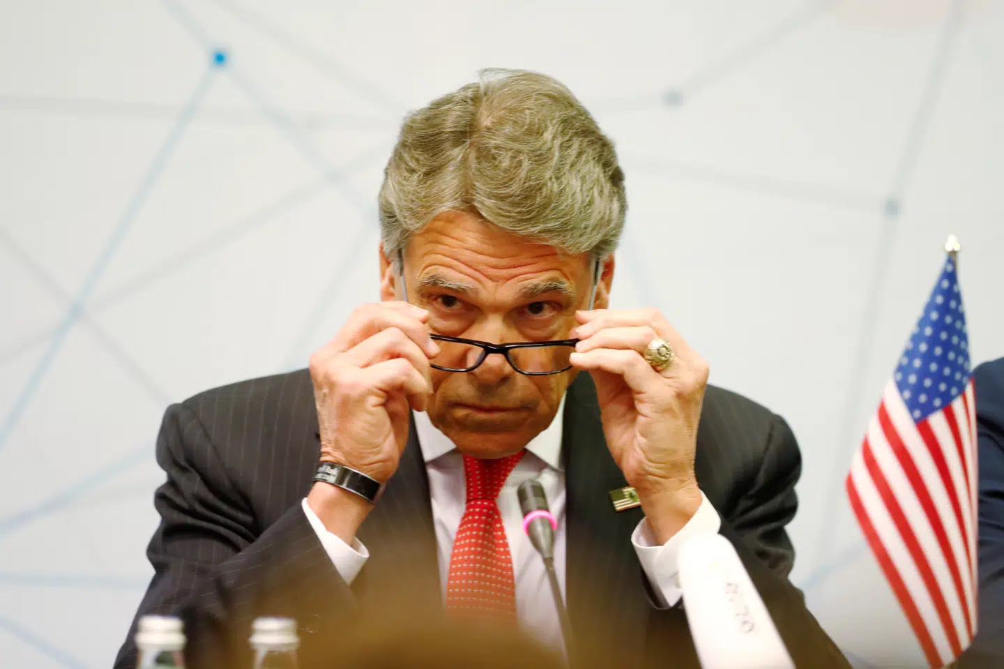 Den amerikanske energiminister, Rick Perry, er blevet stævnet af Demokraterne i Repræsentanternes Hus i forbindelse med en rigsretsproces mod præsident Donald Trump. (Arkivfoto) Ints Kalnins/Reuters