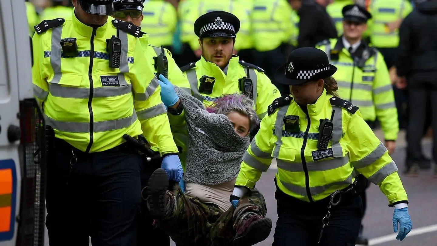 Politiet i London har foretaget adskillige anholdelser i forbindelse med denne uges klimademonstrationer.