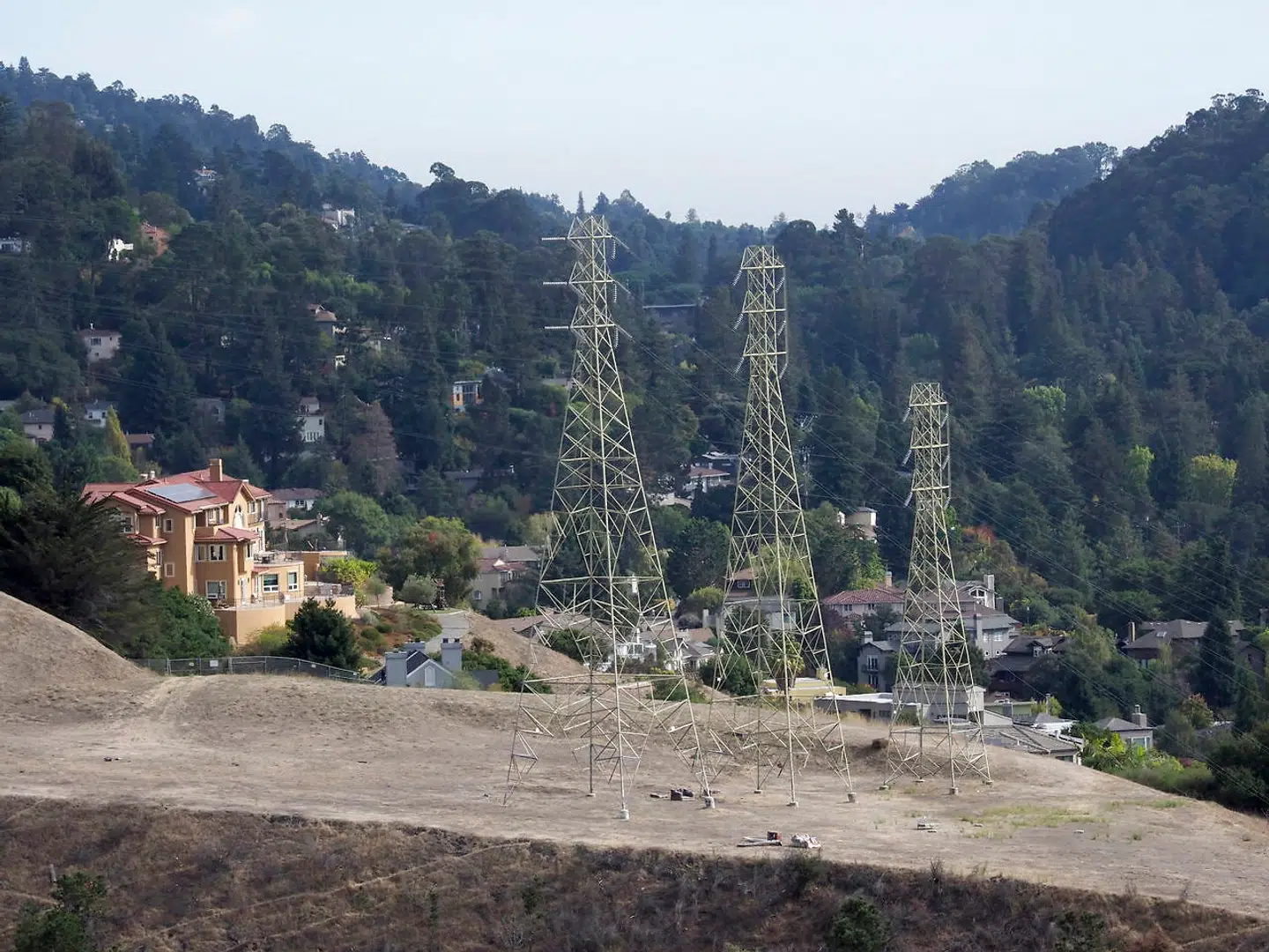 Sådan ser der ud i Oakland Hills, hvor PG&E vil lukke for strømmen.