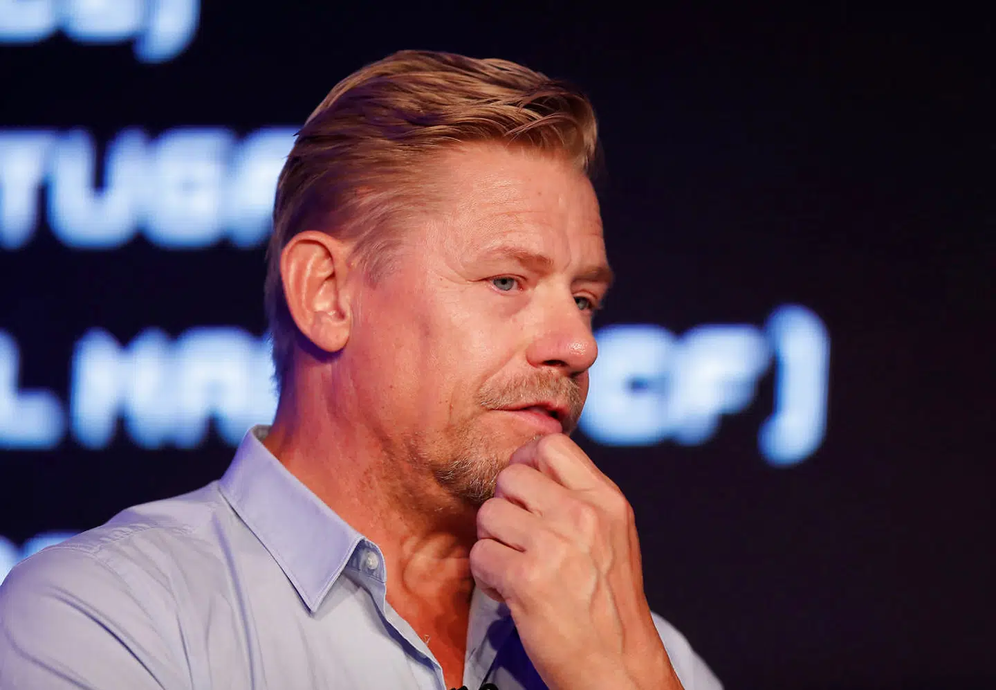 Peter Schmeichel mener, Xherdan Shaqiri har opført sig som et barn.