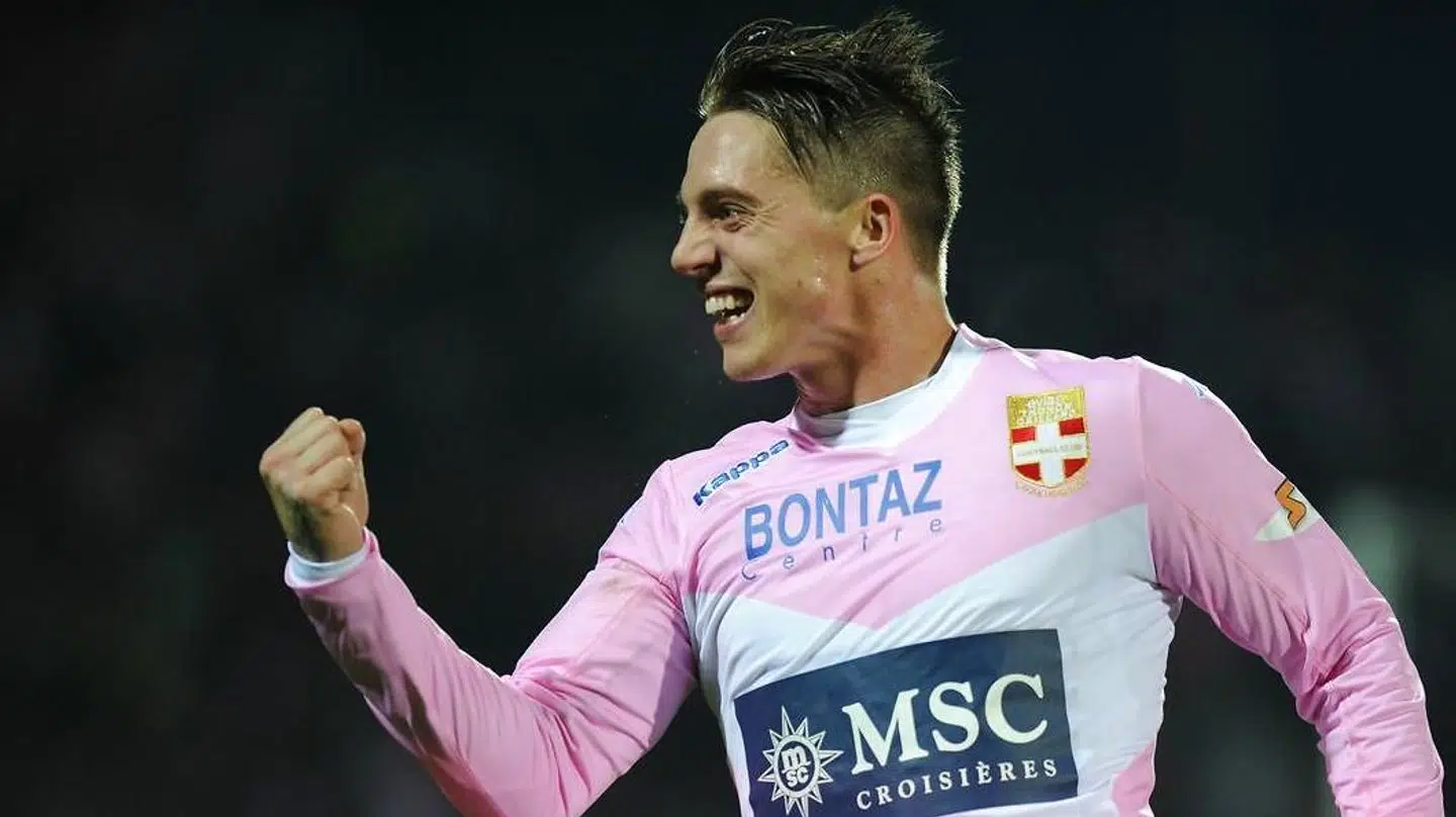 Her ses Nicki Bille, da han i 2014 tørnede ud for franske Evian.