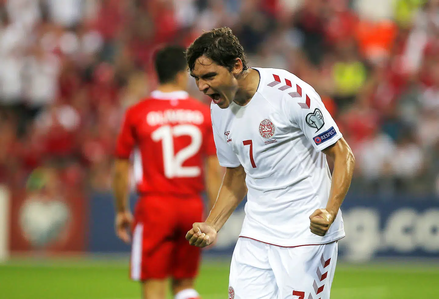 Højre kant eller venstre back?