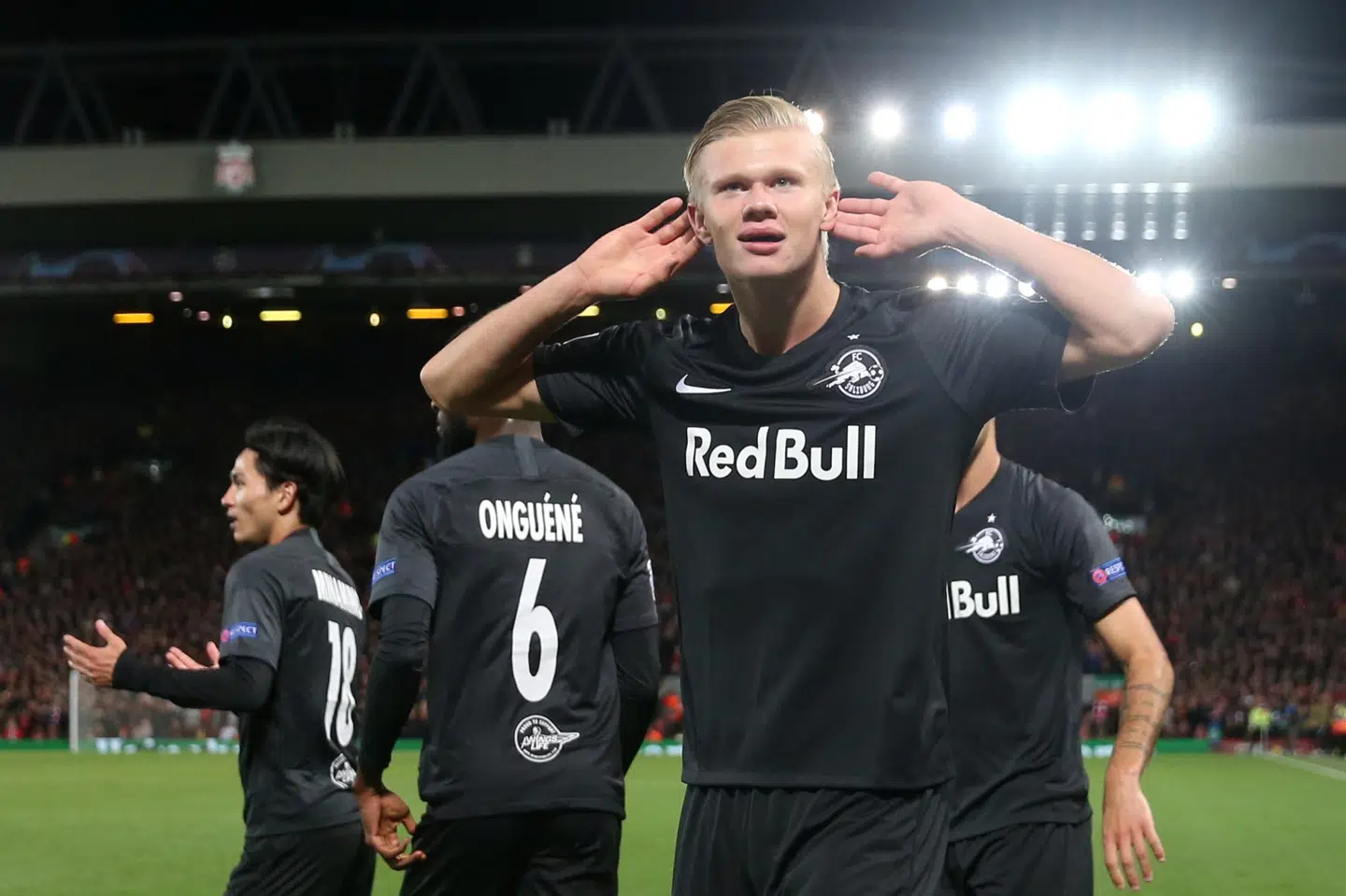 Erling Braut Haaland kom ind i anden halvleg og udlignede til 3-3 mod Liverpool. Nordmanden og hans holdkammerater fra Salzburg tabte dog kampen på Anfield med 4-3.