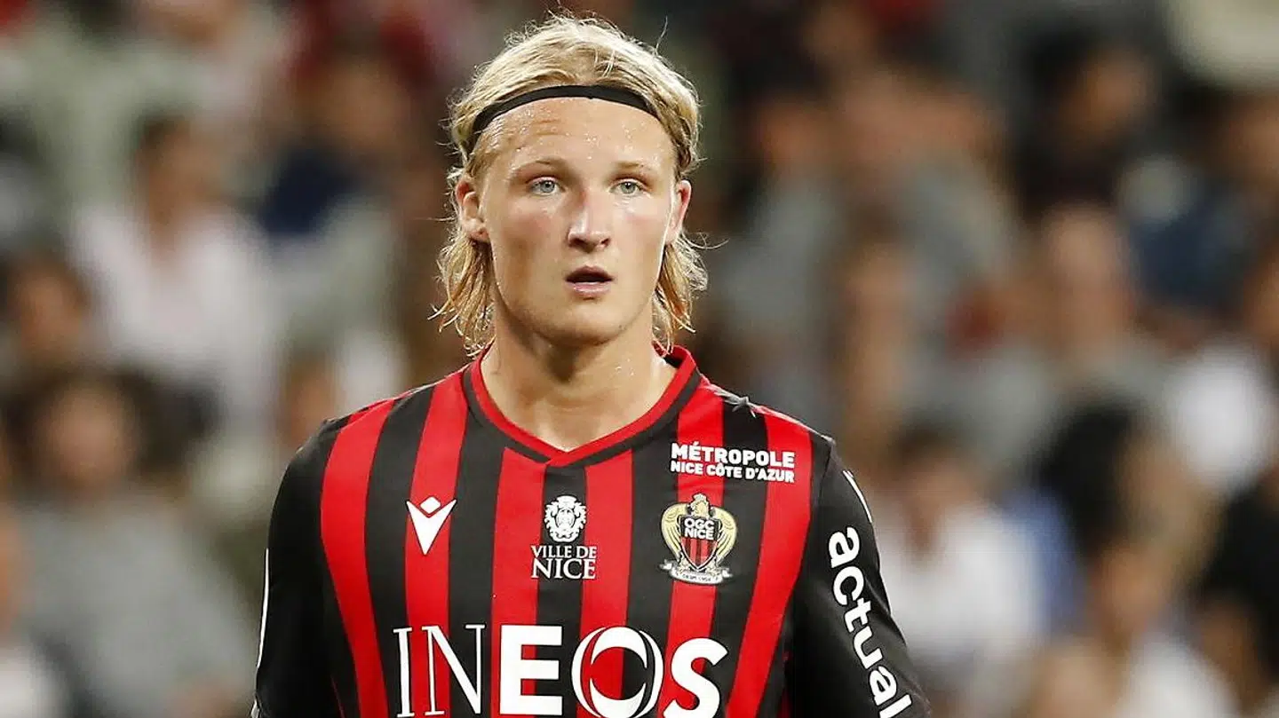 Kasper Dolberg har fået en god start i Nice - i hvert fald på banen.