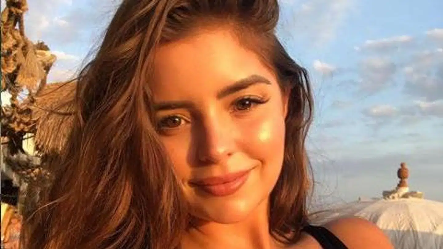 Iinstagram Model Instagram-stjernen Demi Rose fejrer 10 millioner følgere med et ...