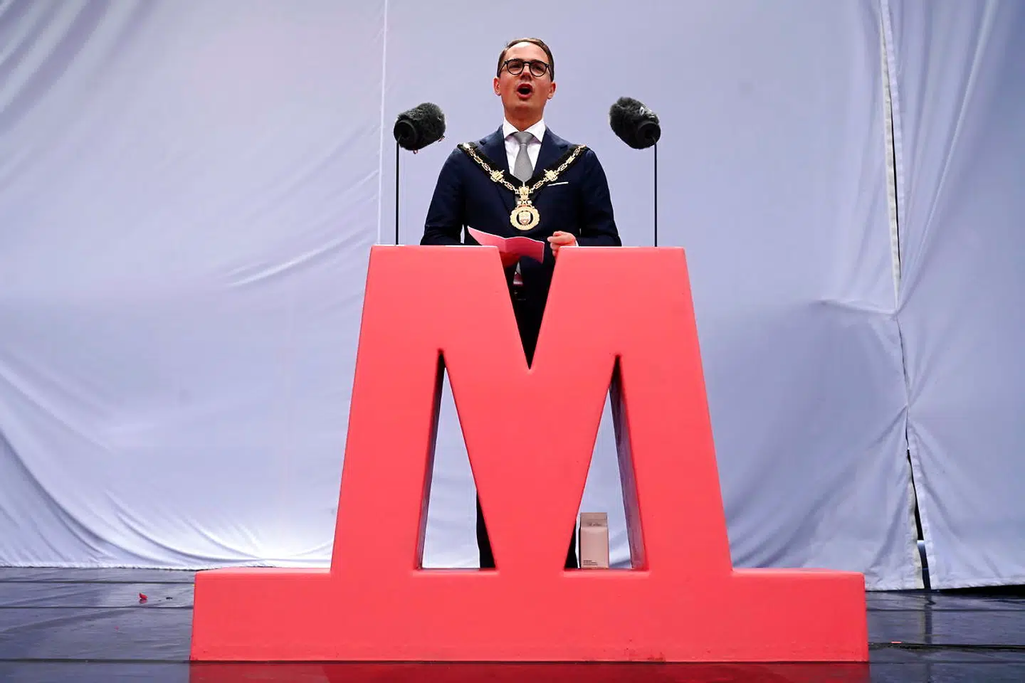 Frederiksbergs borgmester, Simon Aggesen (K), under sin tale ved åbningen af den nye metro.