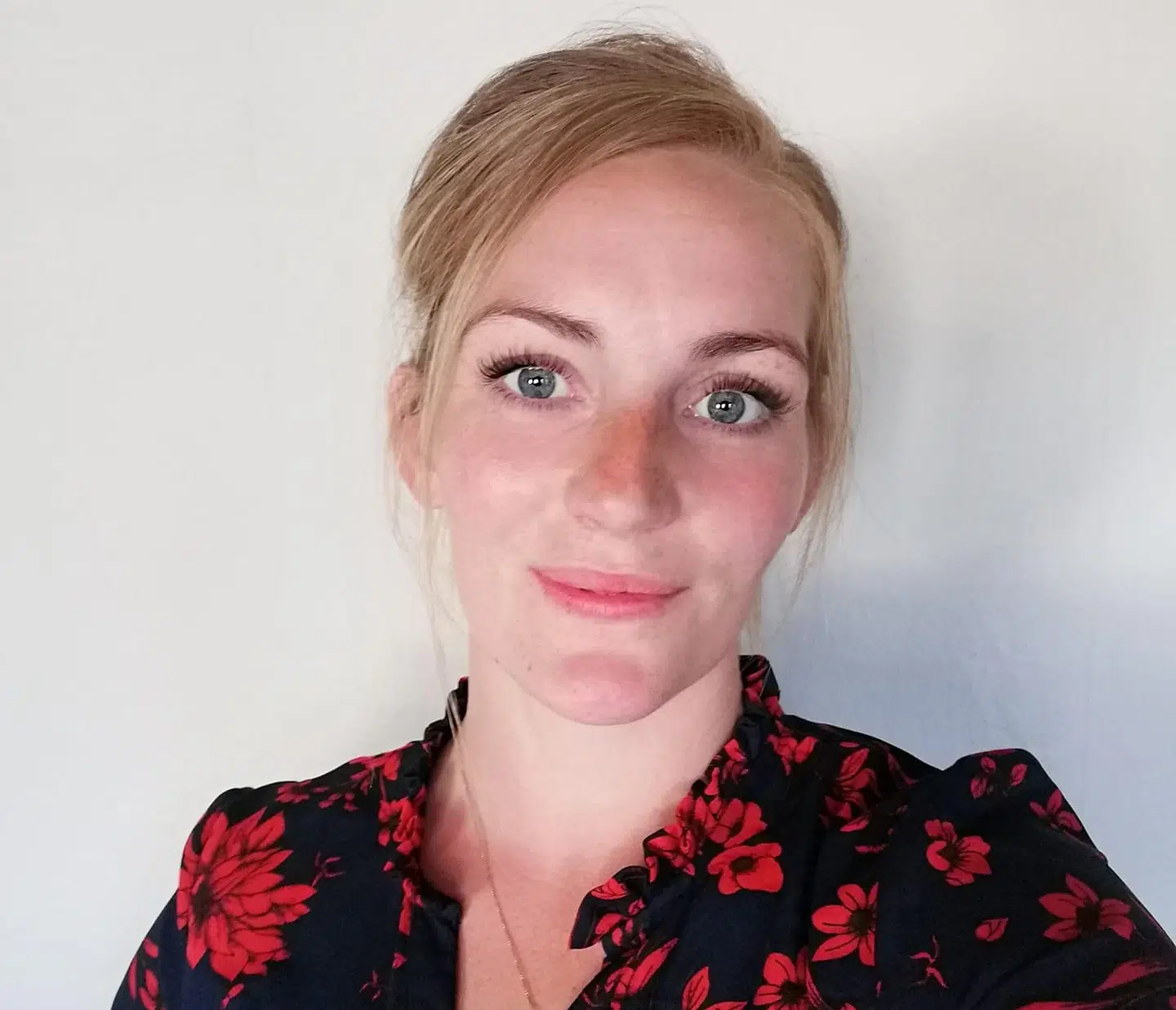 Annika Nielsen mistede over 1000 kroner, fordi hun ved en fejl overførte til en fremmed person, som aldrig sendte pengene tilbage.