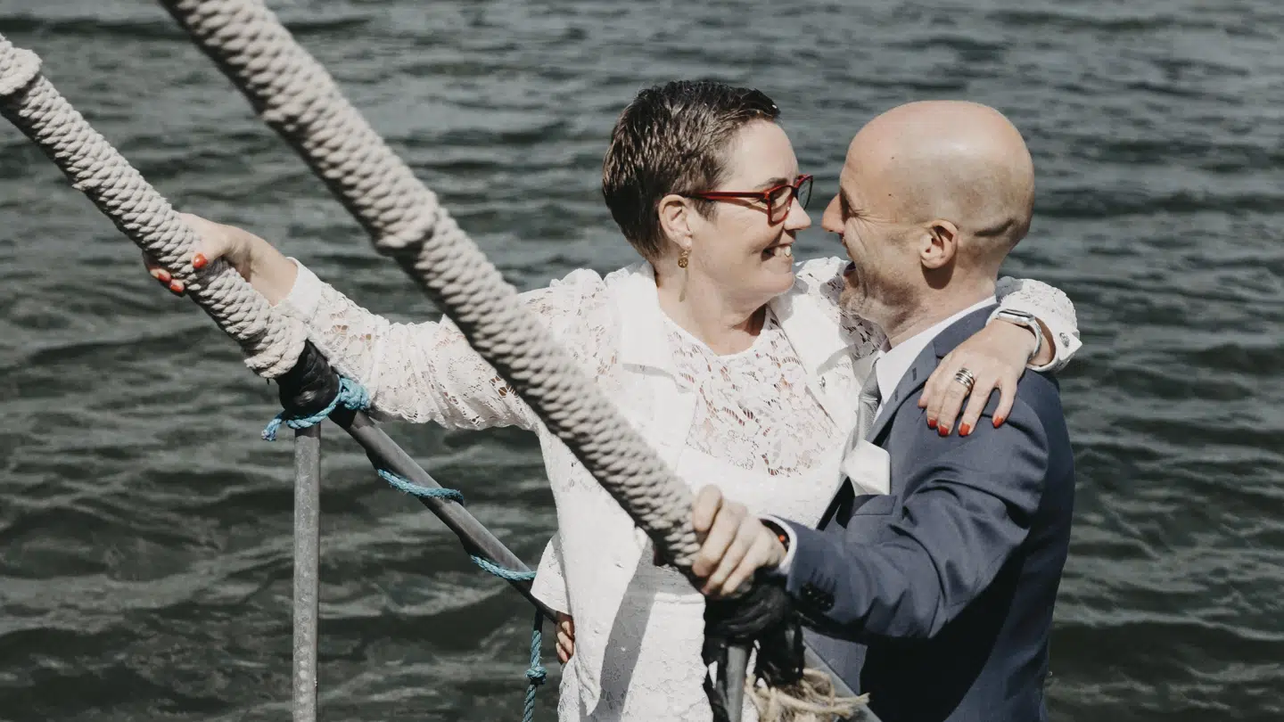 Billedet er taget, efter parret blev gift, mens Luna Elmkjær stadig troede, alt var rigtigt imellem dem.