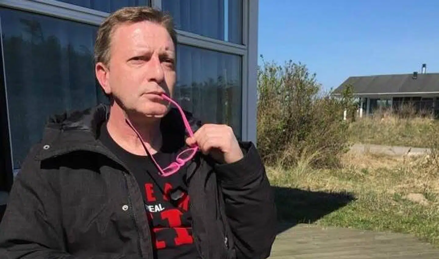 Peter Elsborg kan høre testkørslerne, hver gang de kører under ham.