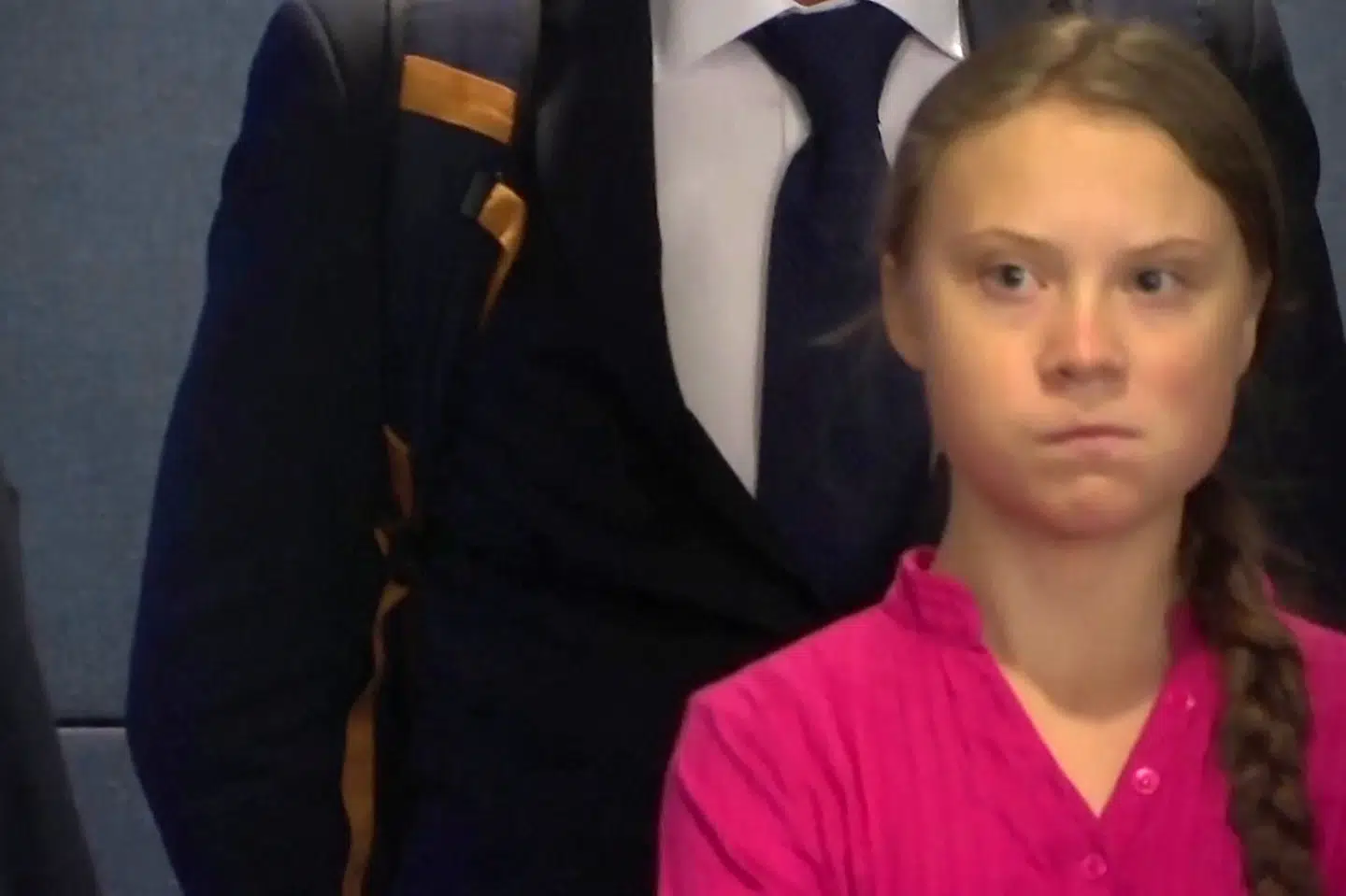 Greta Thunberg siger, at hun blev chokeret over mødet med den amerikanske præsident  i FN-bygningen. Donald Trumps kommentar om Thunberg i tweet har fået den unge klimaaktivist til at til ændre sin præsentation af sig selv på sin Twitterprofil: En meget glad ung pige, der ser frem mod en lys og vidunderlig fremtid. Andrew Hofstetter/Reuters