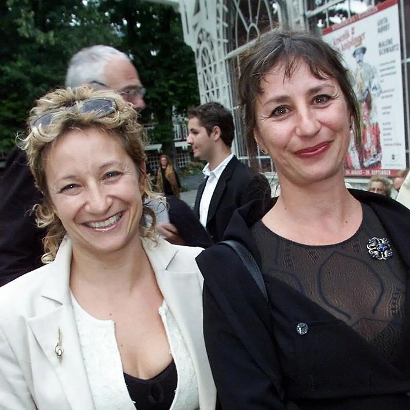 Søstrene Ina-Miriam og Pia Rosenbaum i 2001.