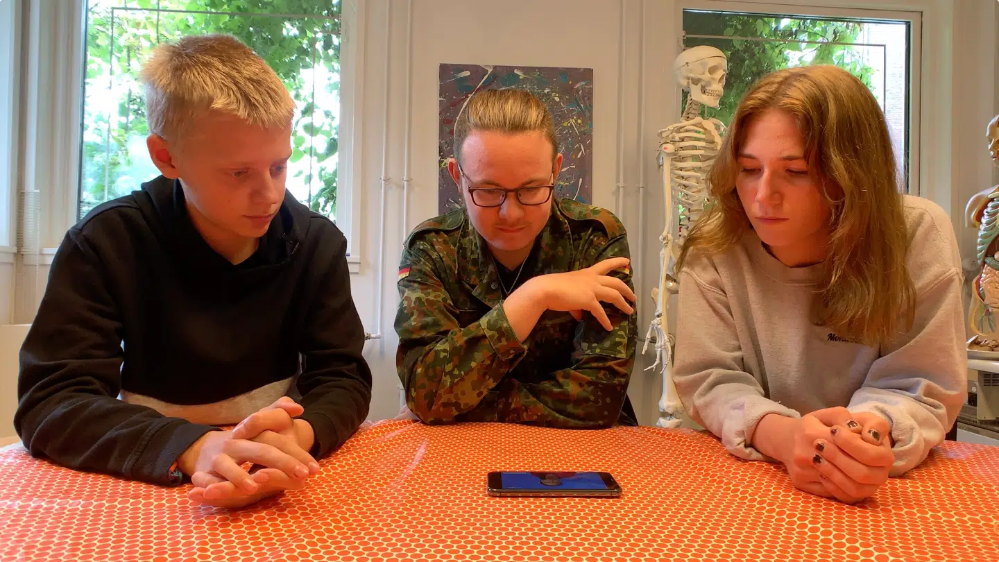 (V) Ruben 15 år fra Østerbro Lilleskole, (M) Storm 15 år og (H) Anna 14 år.