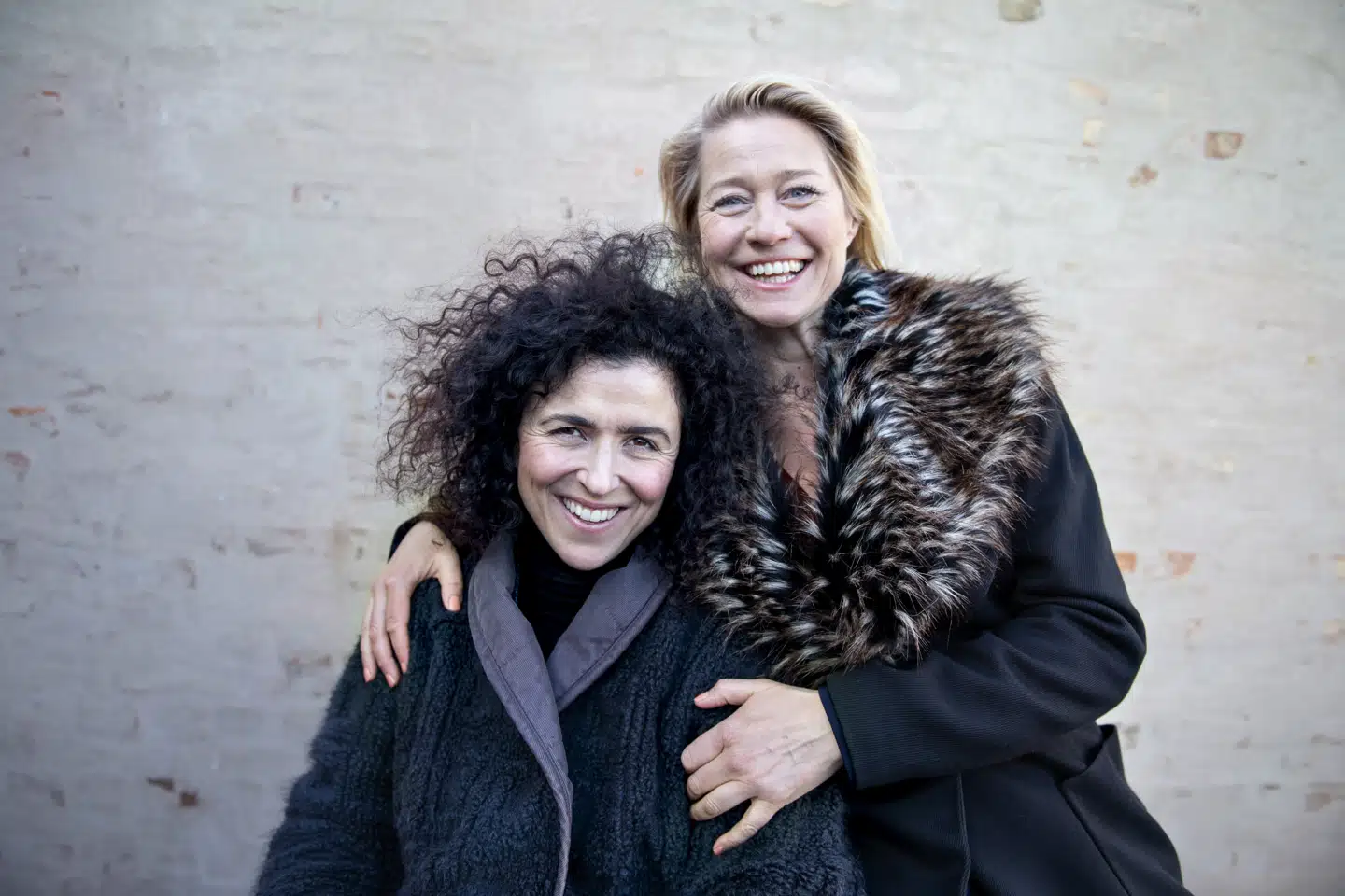 May el-Toukhy (til venstre) har instrueret Dronningen og været forfatter til filmens manuskript, der har Trine Dyrholm (til højre) i hovedrollen. Liselotte Sabroe/Ritzau Scanpix