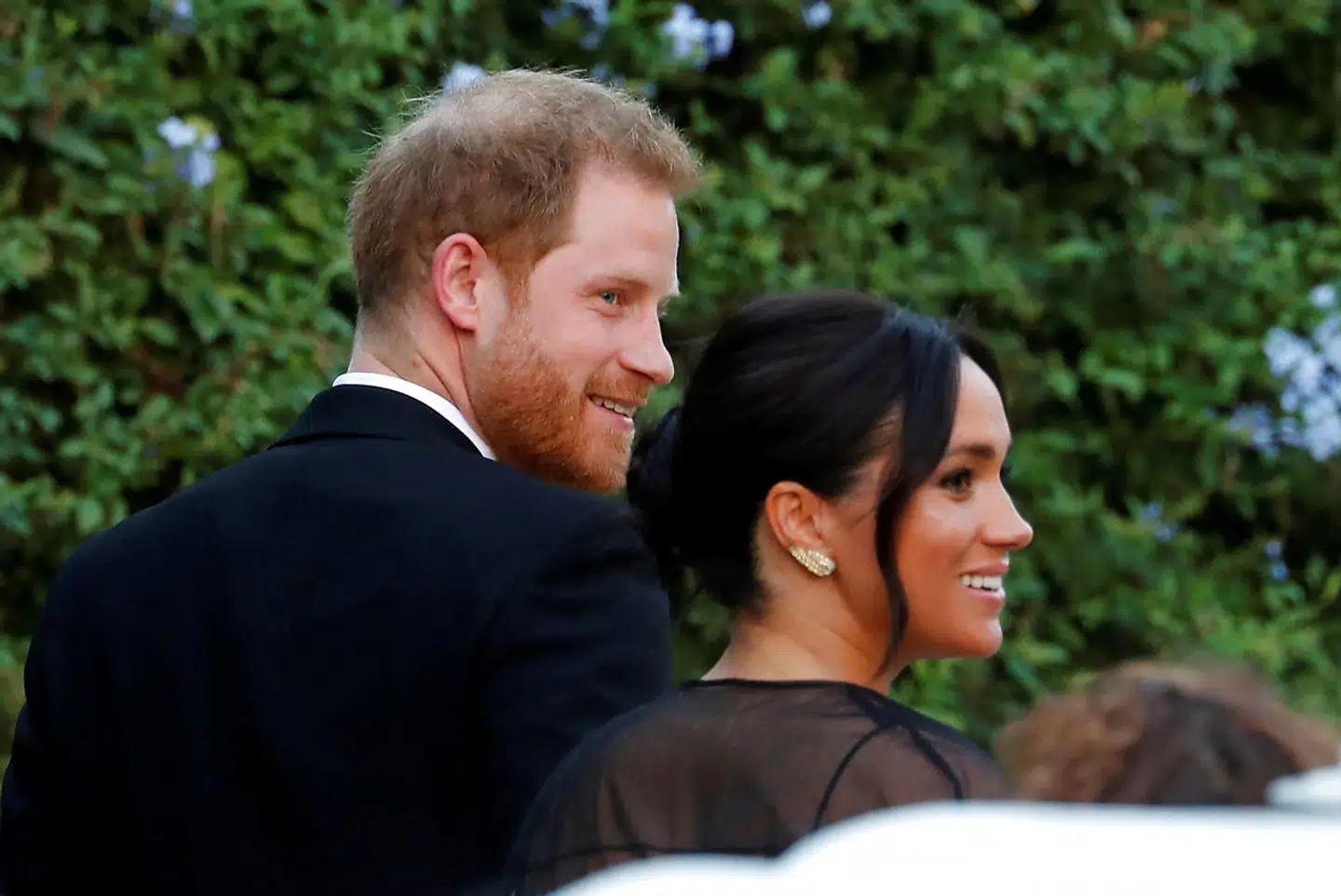 Hertuginde Meghan og prins Harry ankommer til brylluppet.