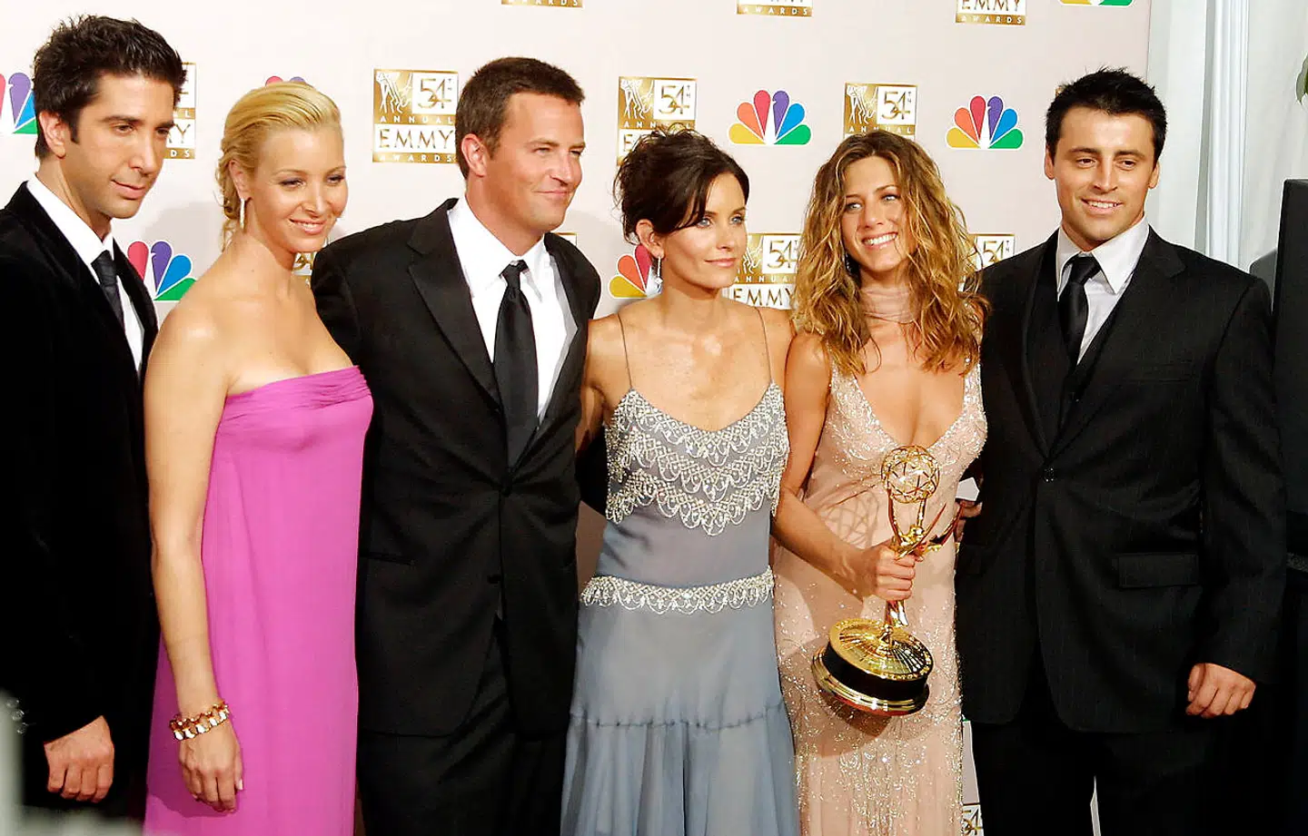 De seks hovedpersoner i 'Venner'-serien i 2002. Fra højre er det David Schwimmer, Lisa Kudrow, Matthew Perry, Courtney Cox, Jennifer Aniston og Matt LeBlanc.