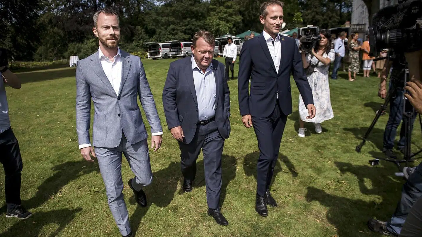 Jakob Ellemann, Lars Løkke Rasmussen og Kristian Jensen ankommer til Venstres pressemøde i forbindelse med Venstres sommergruppemøde på Kragerup Gods ved Ruds Vedby, fredag den 9. august 2019.