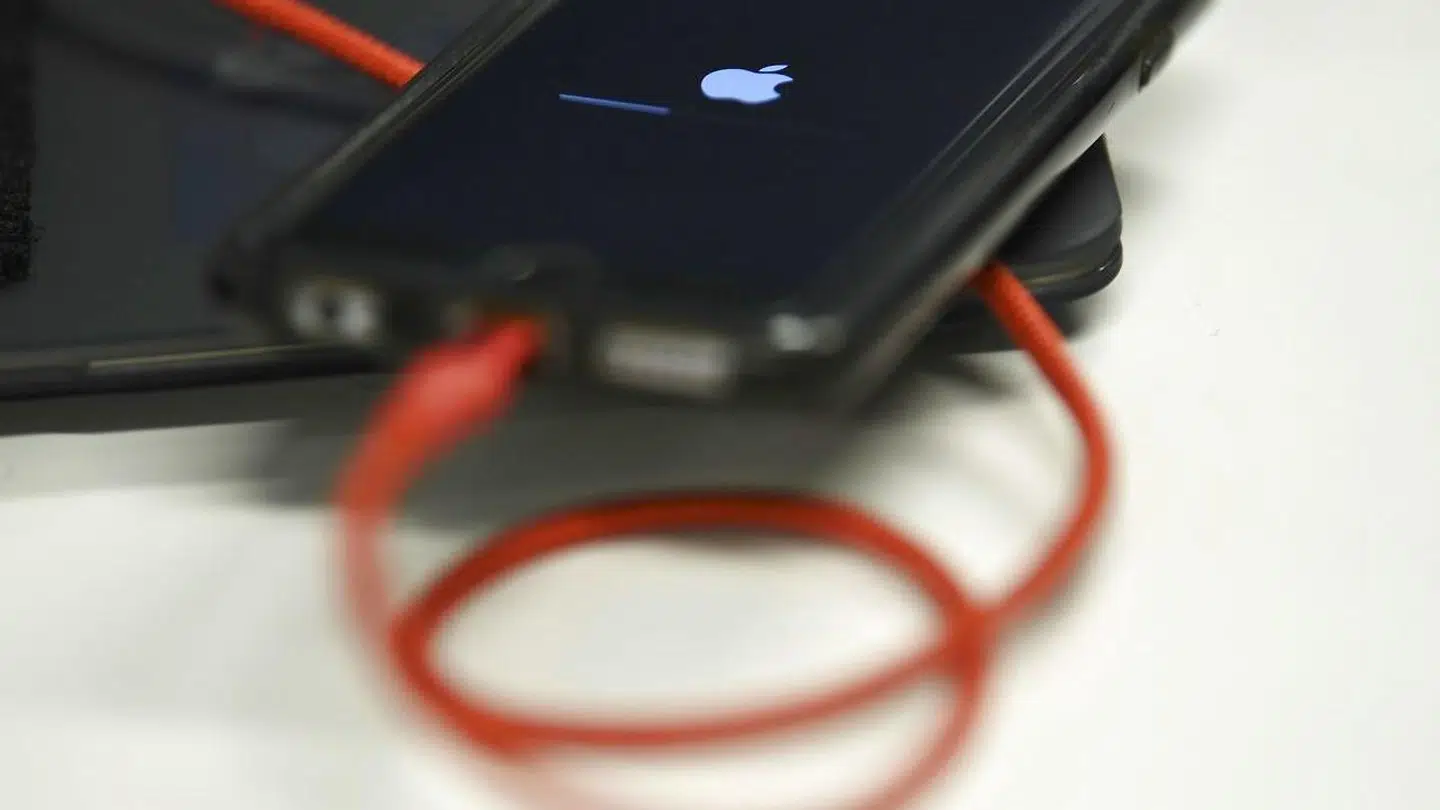 Charles Henderson mener, at der ikke eksisterer en reel trussel endnu.