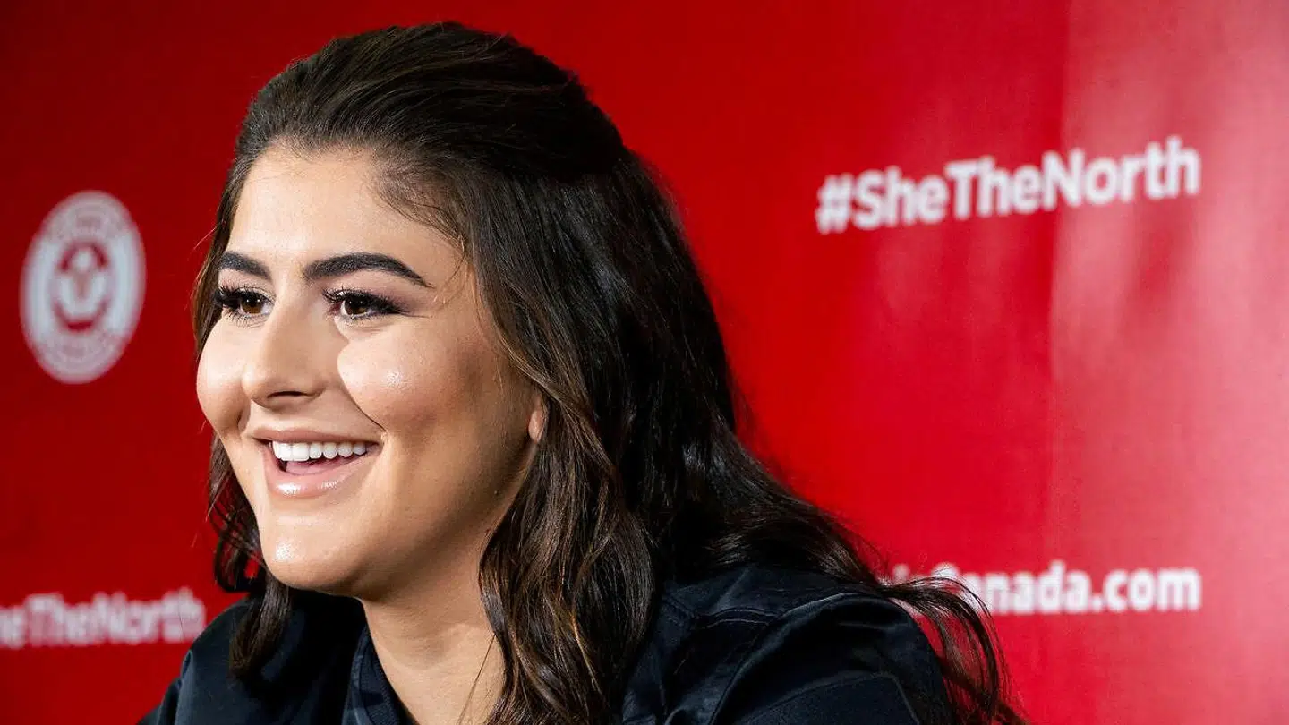 Bianca Andreescu var et stort smil, da hun mødte pressen i Canada.